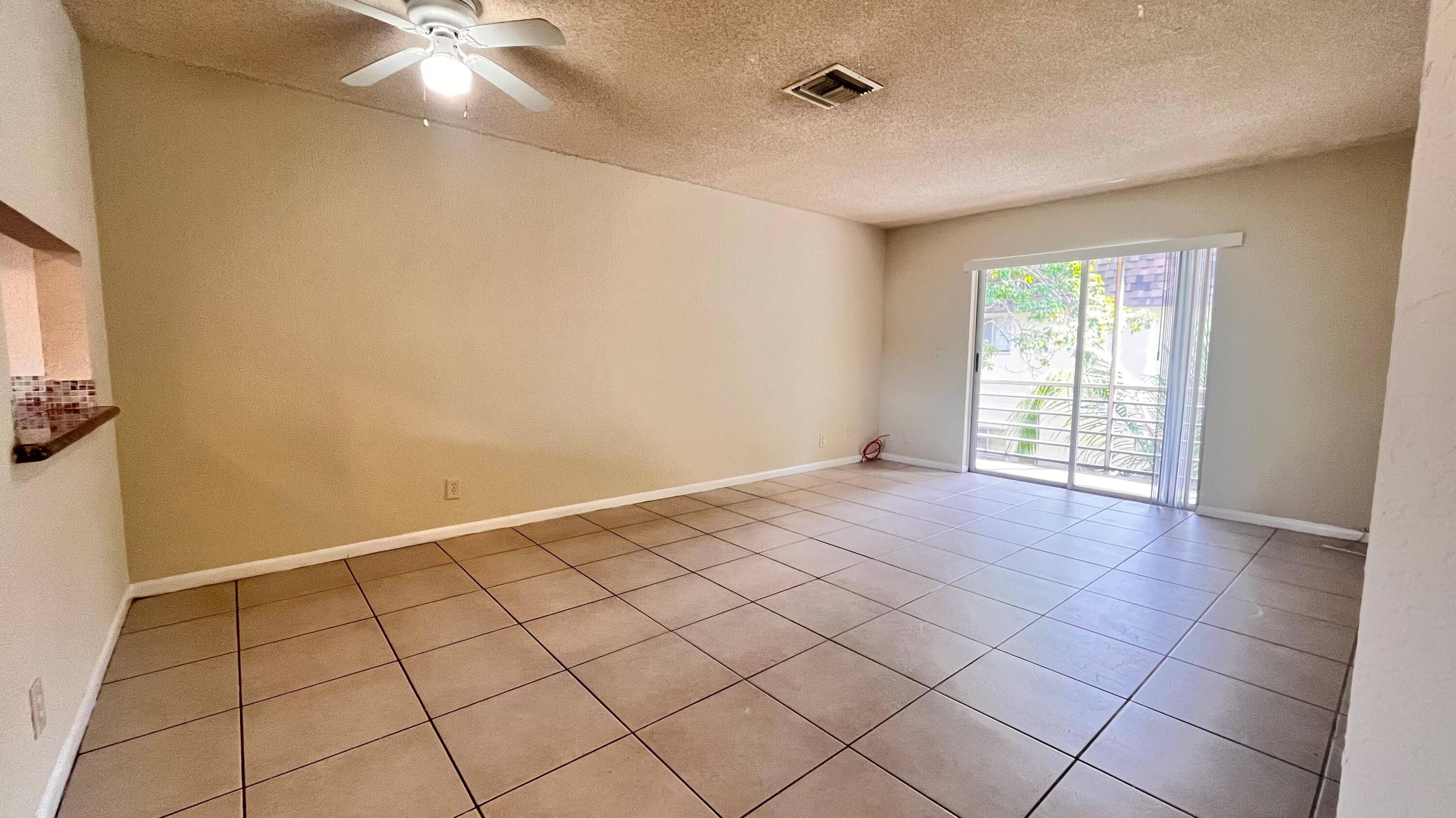200 Croton #Unit 206, Lantana FL 33462
