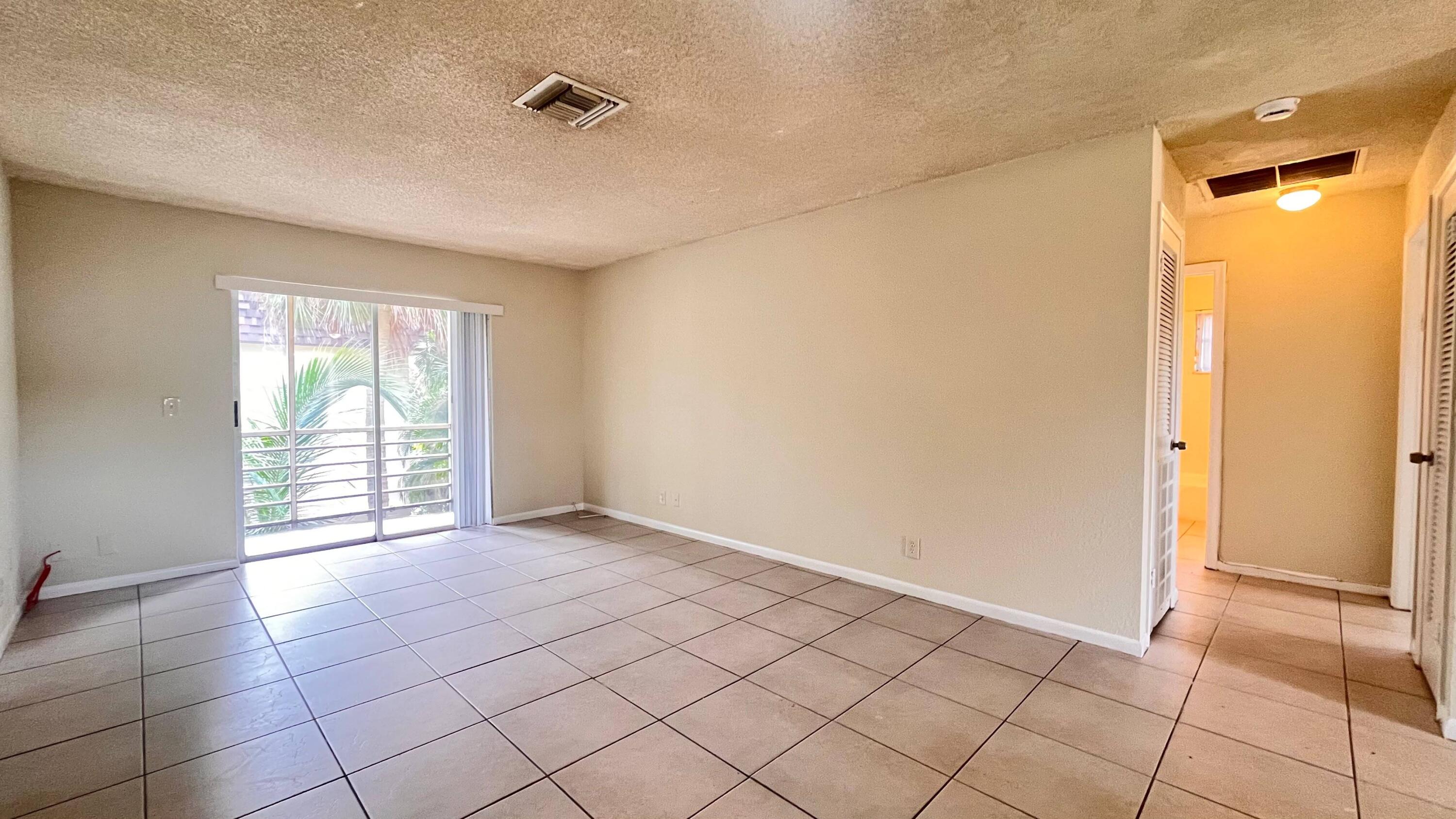 200 Croton #Unit 206, Lantana FL 33462