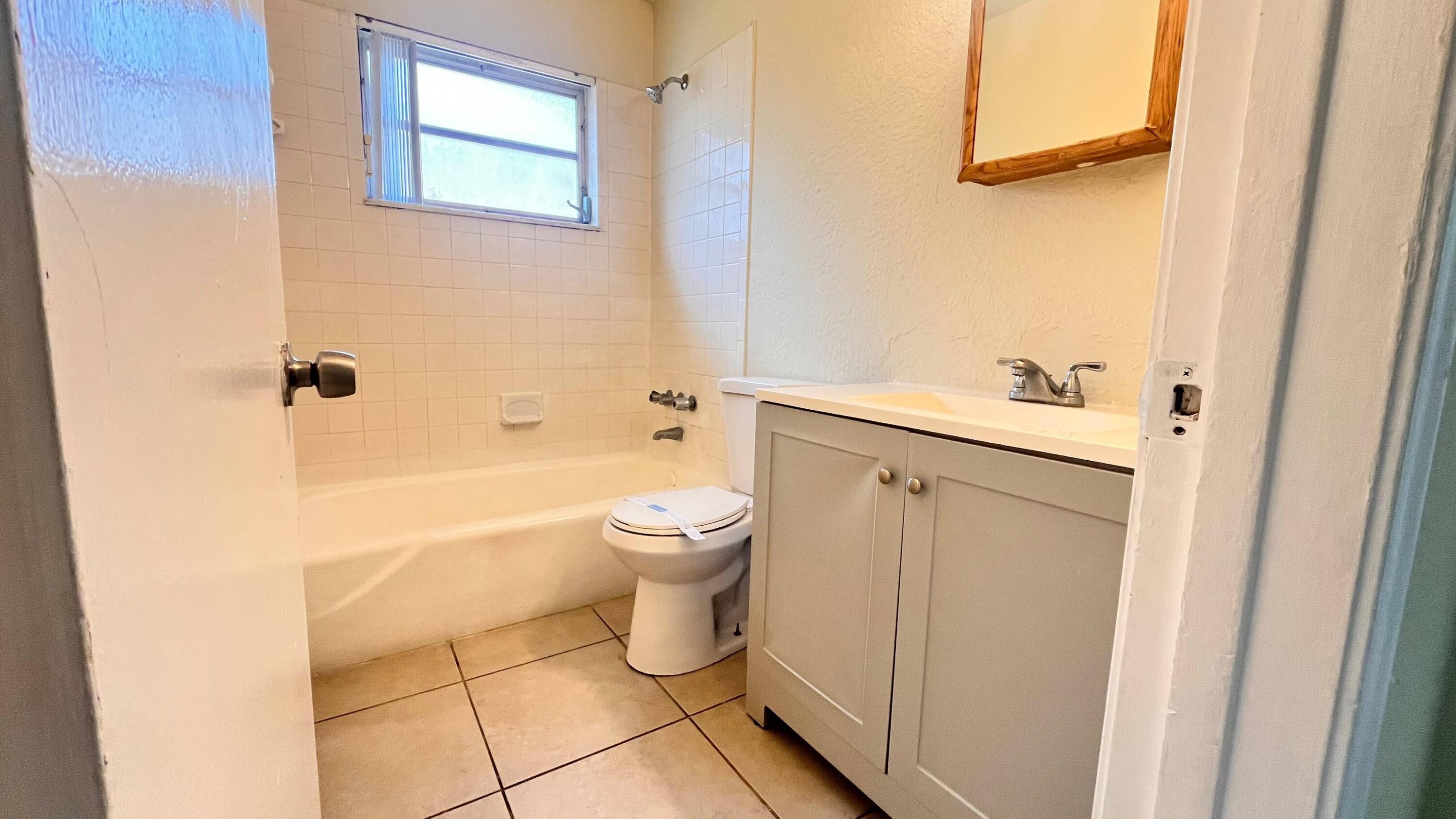 200 Croton #Unit 206, Lantana FL 33462