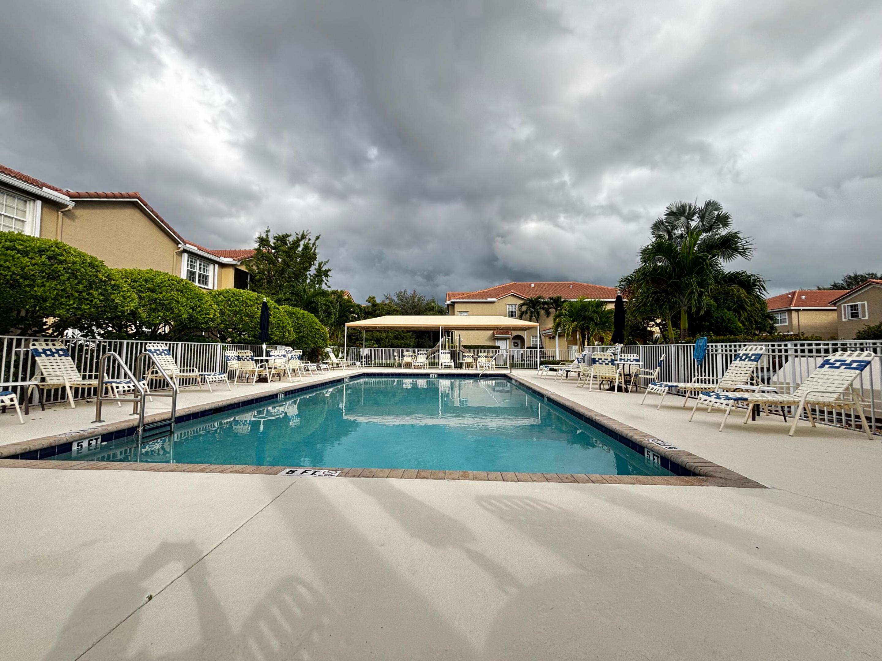 105 Lighthouse #H, Tequesta FL 33469