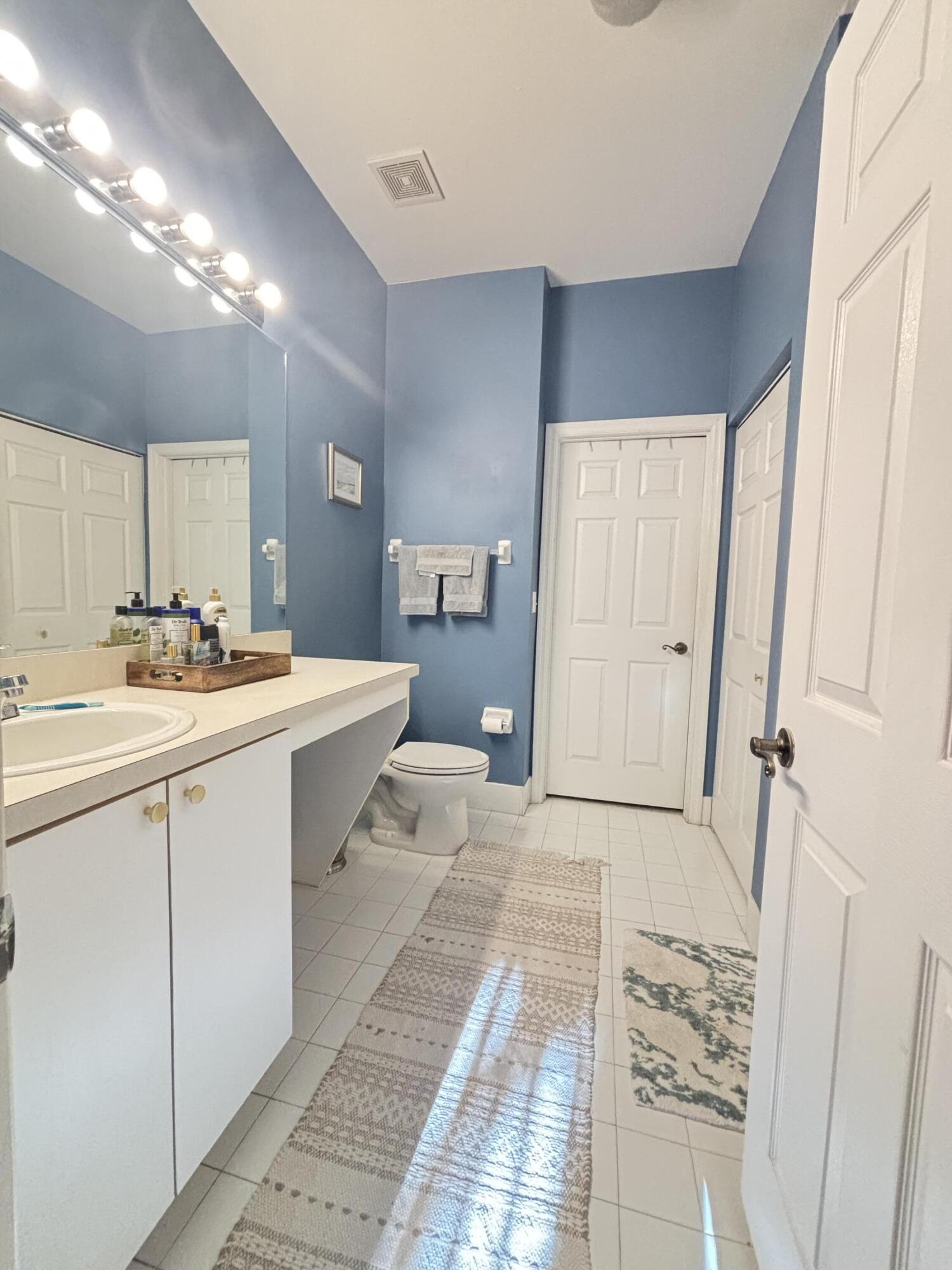 105 Lighthouse #H, Tequesta FL 33469