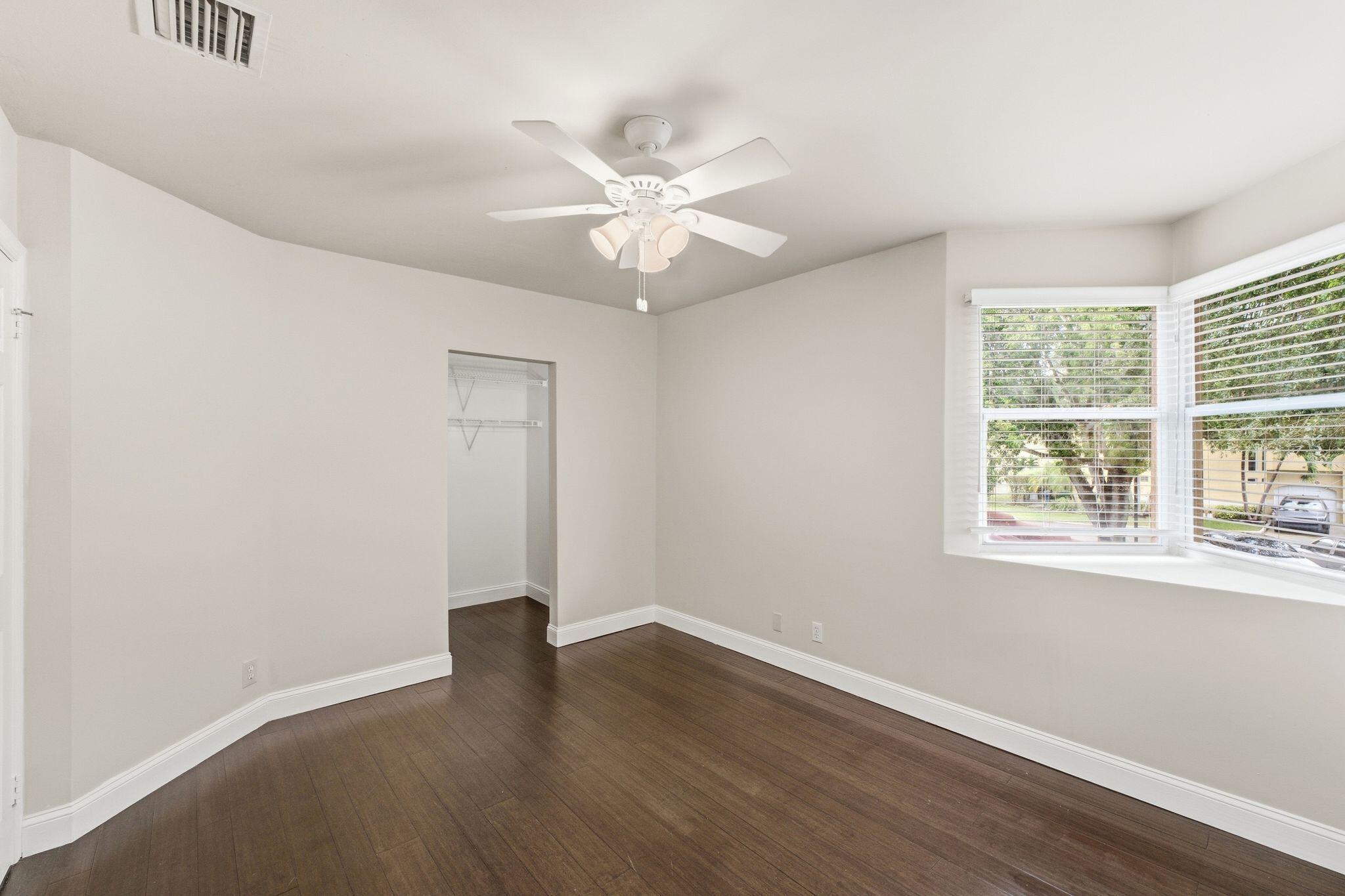 11375 Lakeview #68-U, Coral Springs FL 33071