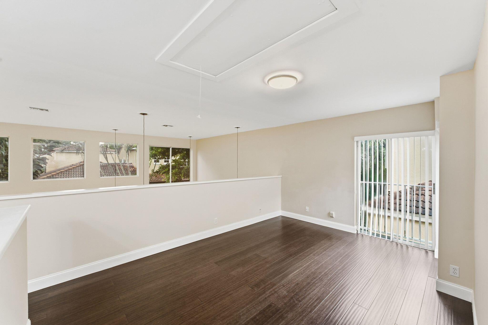 11375 Lakeview #68-U, Coral Springs FL 33071