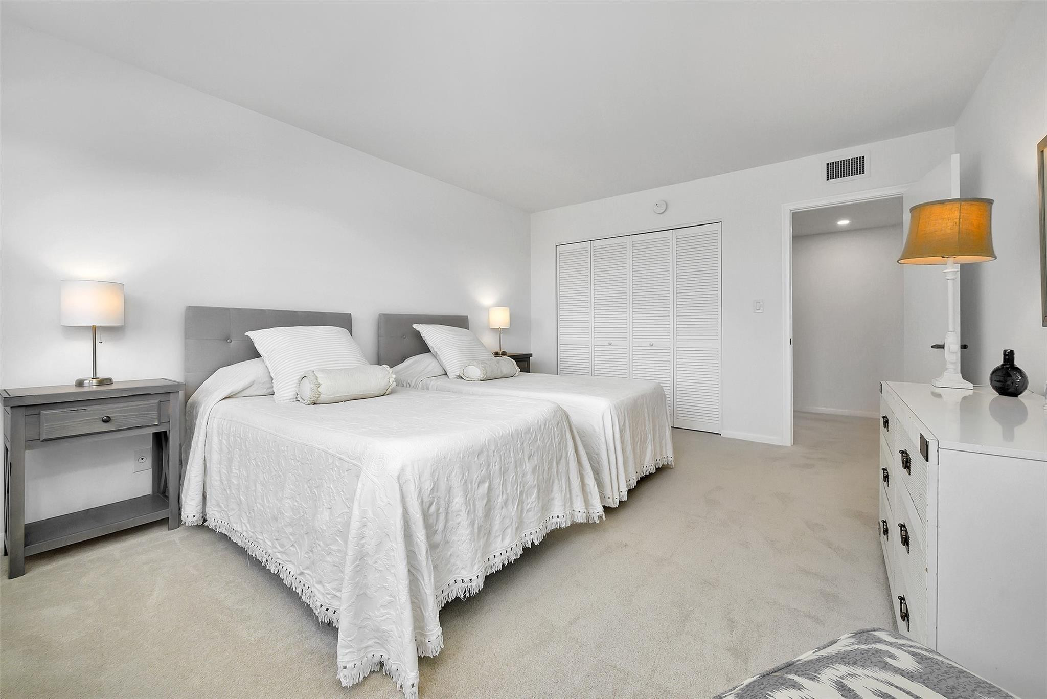 5100 N Ocean #309, Lauderdale By The Sea FL 33308