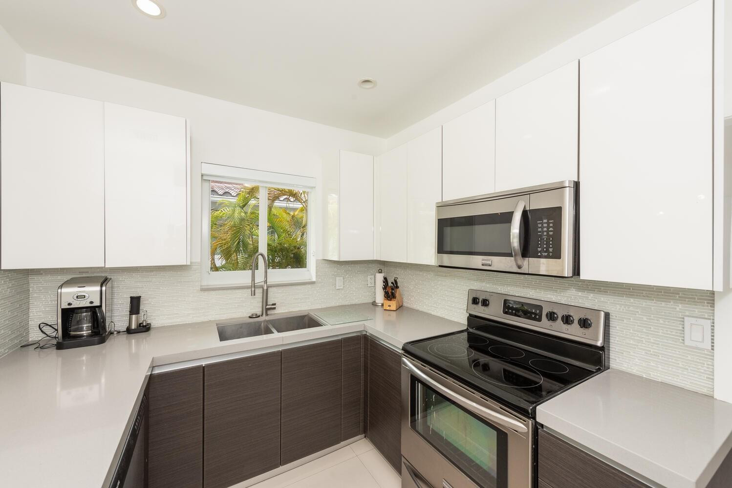 1040 N VENETIAN, Miami FL 33139