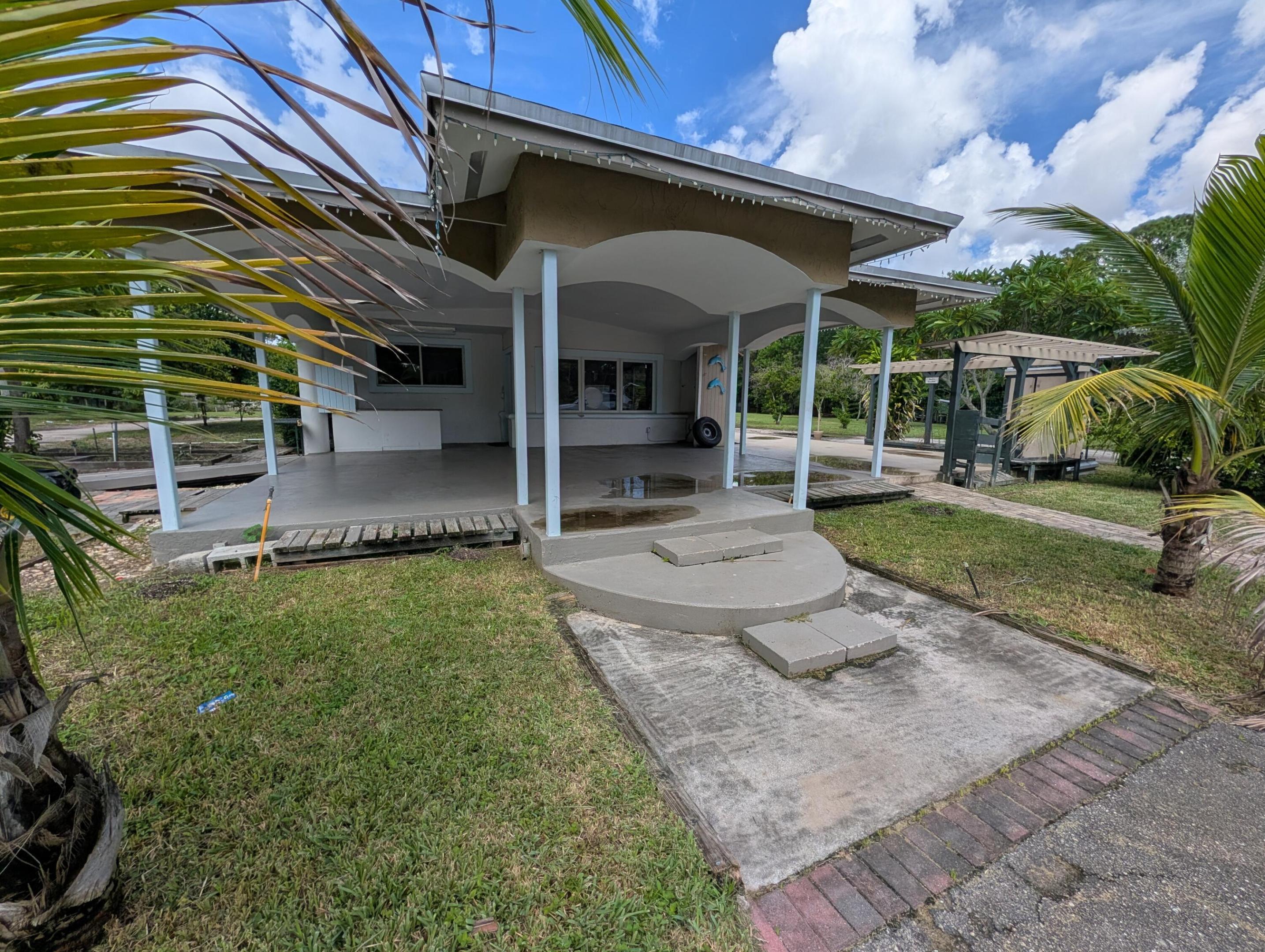1215 N HAVERHILL, Haverhill FL 33417
