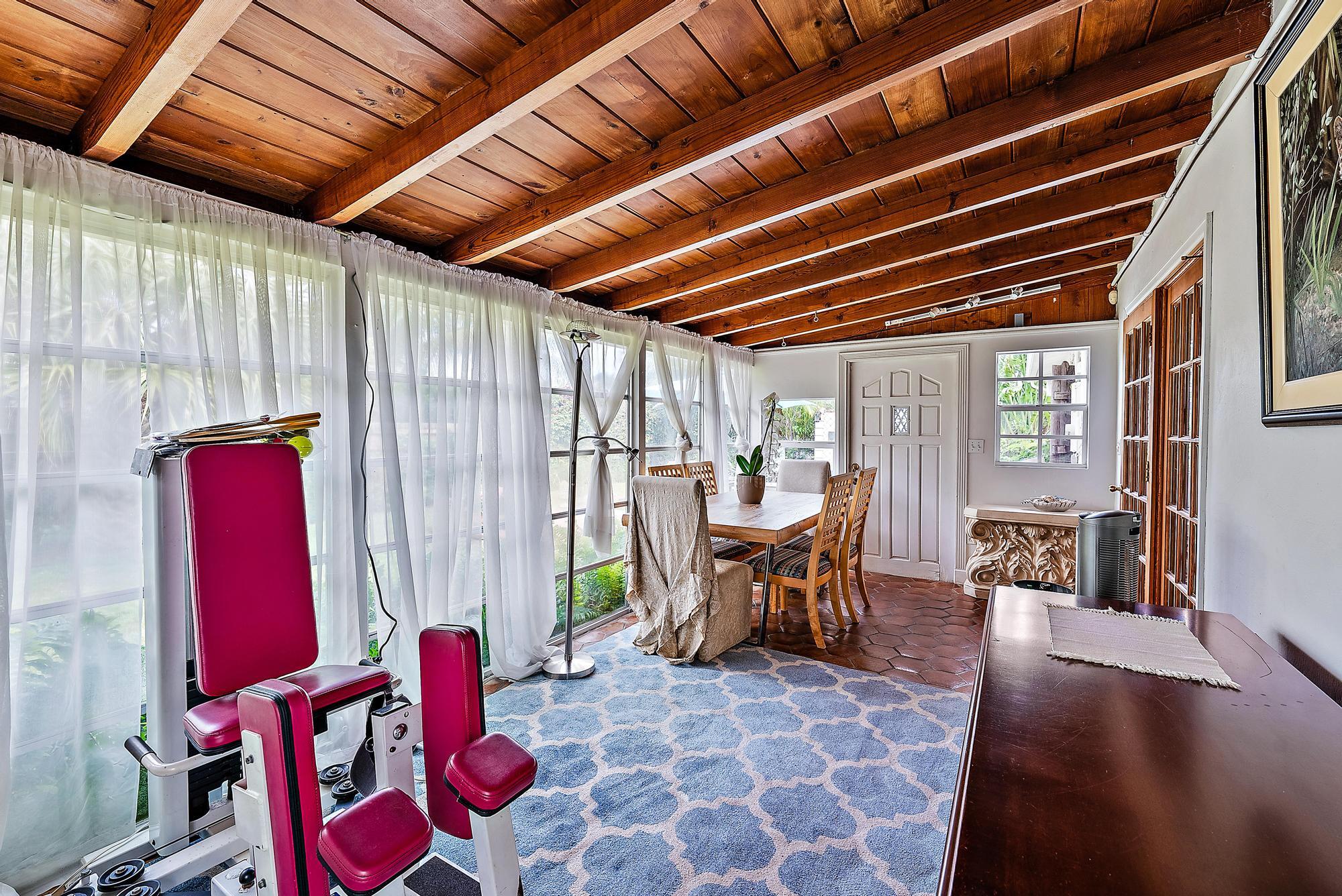 245 ARLINGTON, West Palm Beach FL 33405