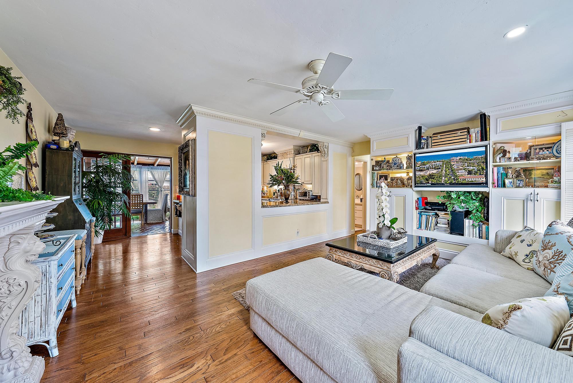 245 ARLINGTON, West Palm Beach FL 33405
