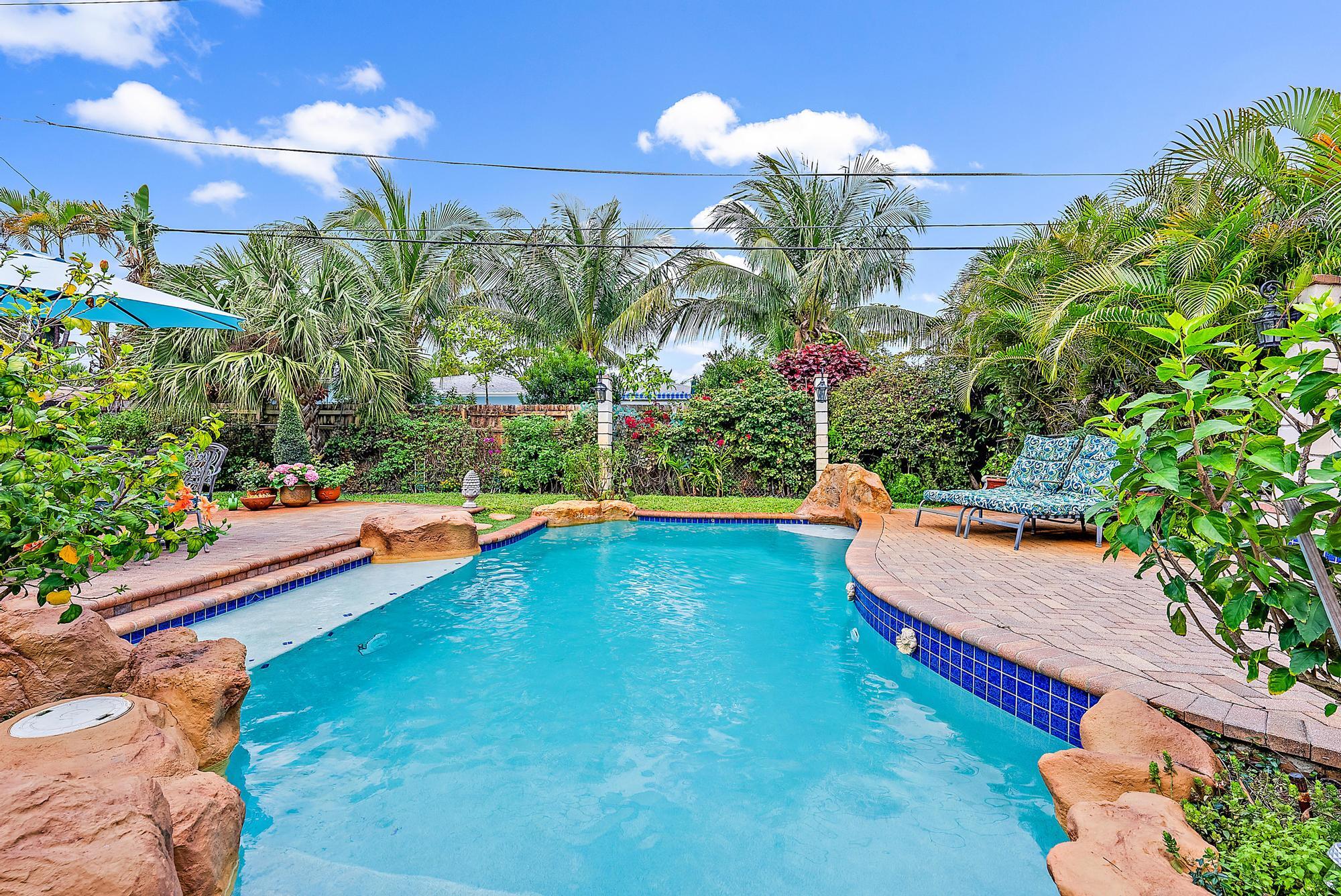 245 ARLINGTON, West Palm Beach FL 33405