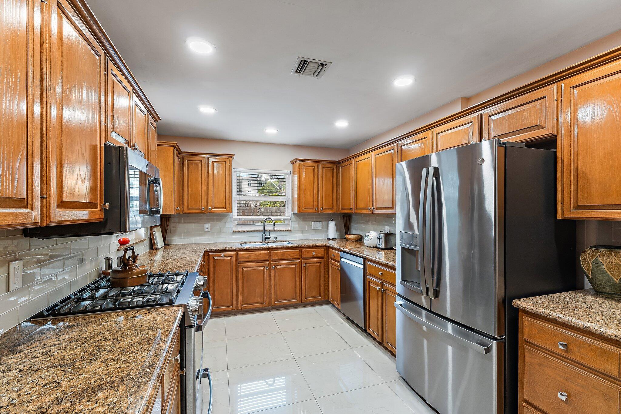 324 Sandal, Palm Beach Shores FL 33404