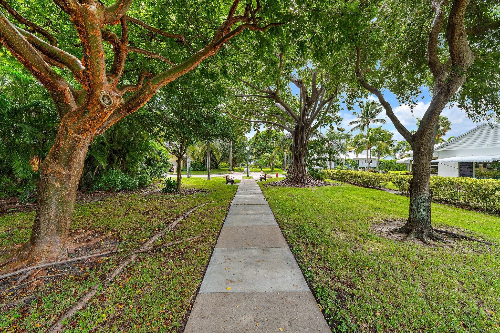 324 Sandal, Palm Beach Shores FL 33404