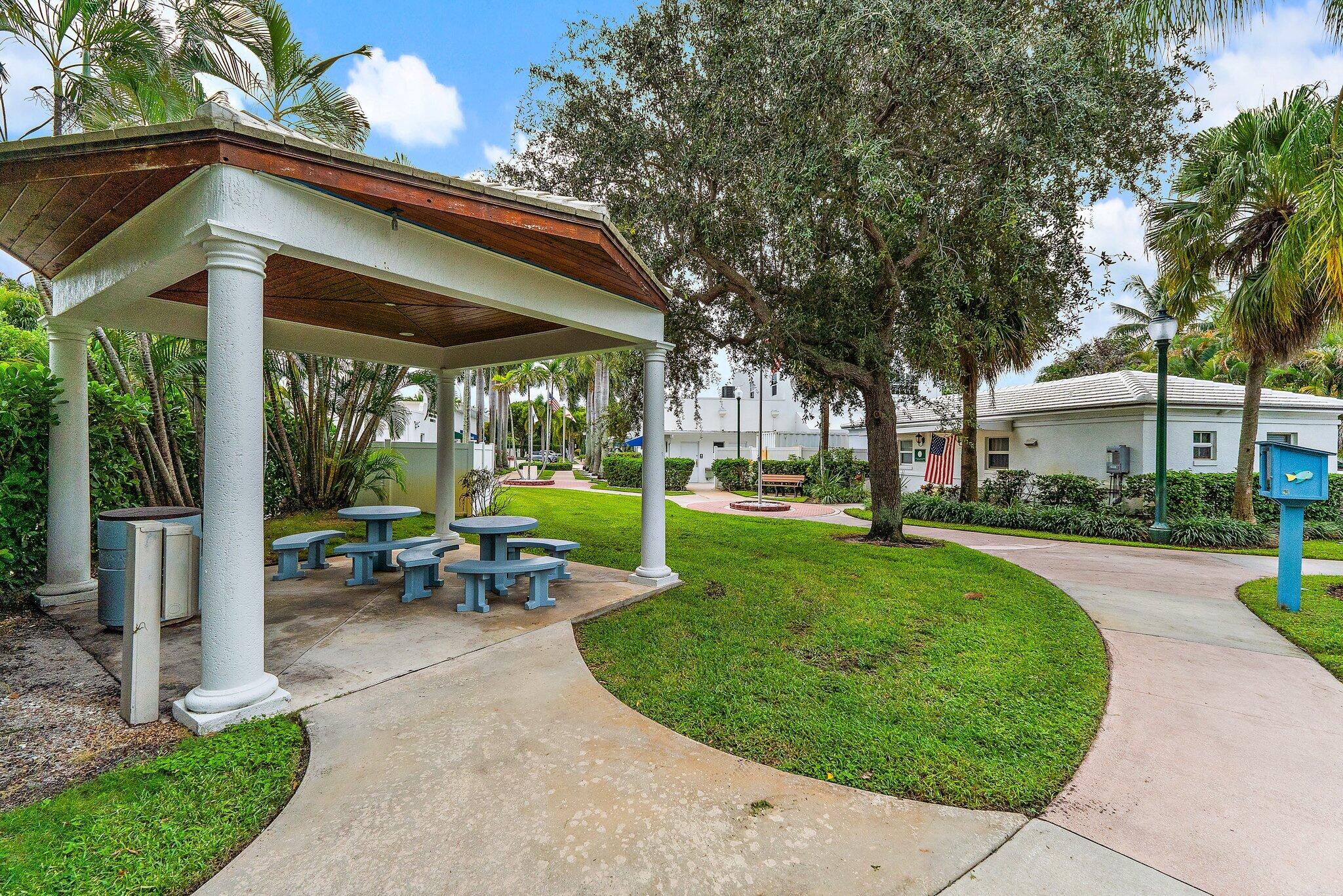 324 Sandal, Palm Beach Shores FL 33404