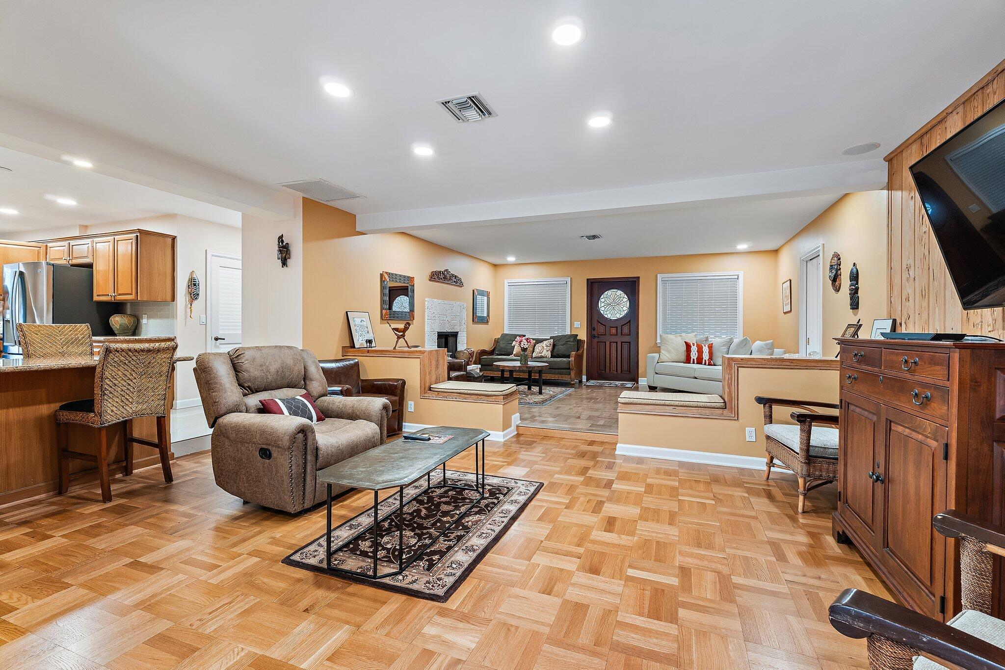 324 Sandal, Palm Beach Shores FL 33404