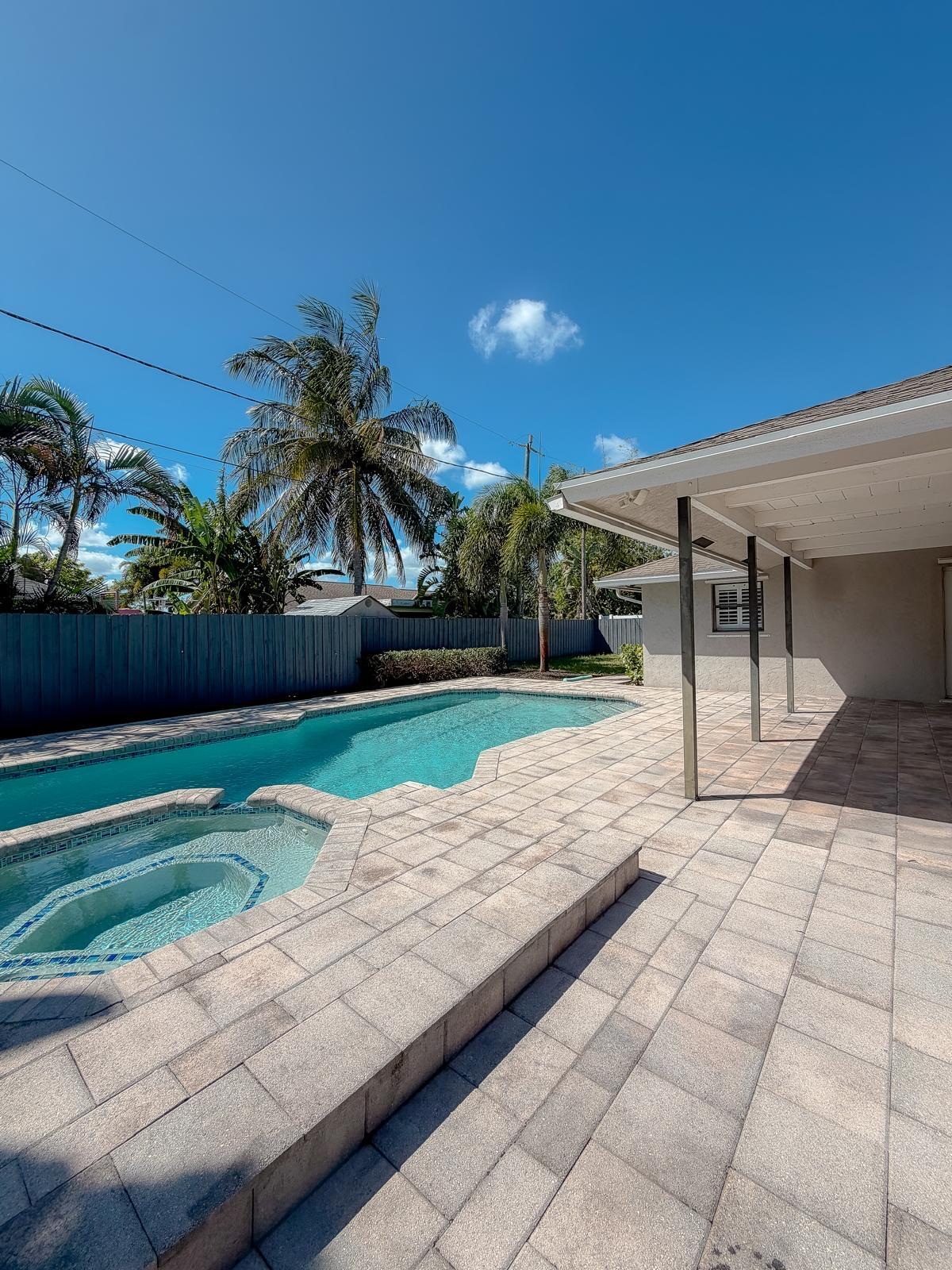 1007 WYNNDALE, Lantana FL 33462