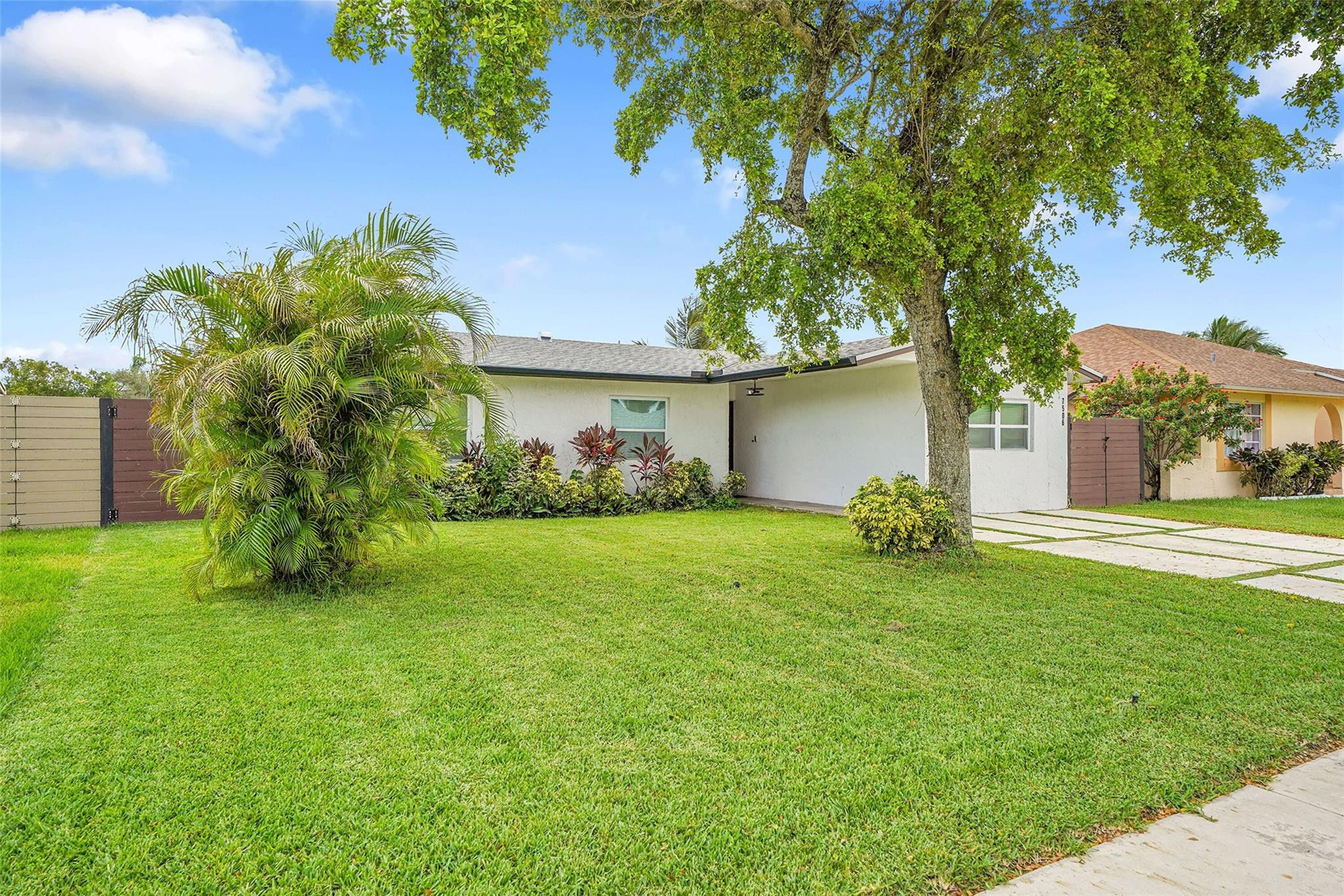 7506 SW 7TH, North Lauderdale FL 33068