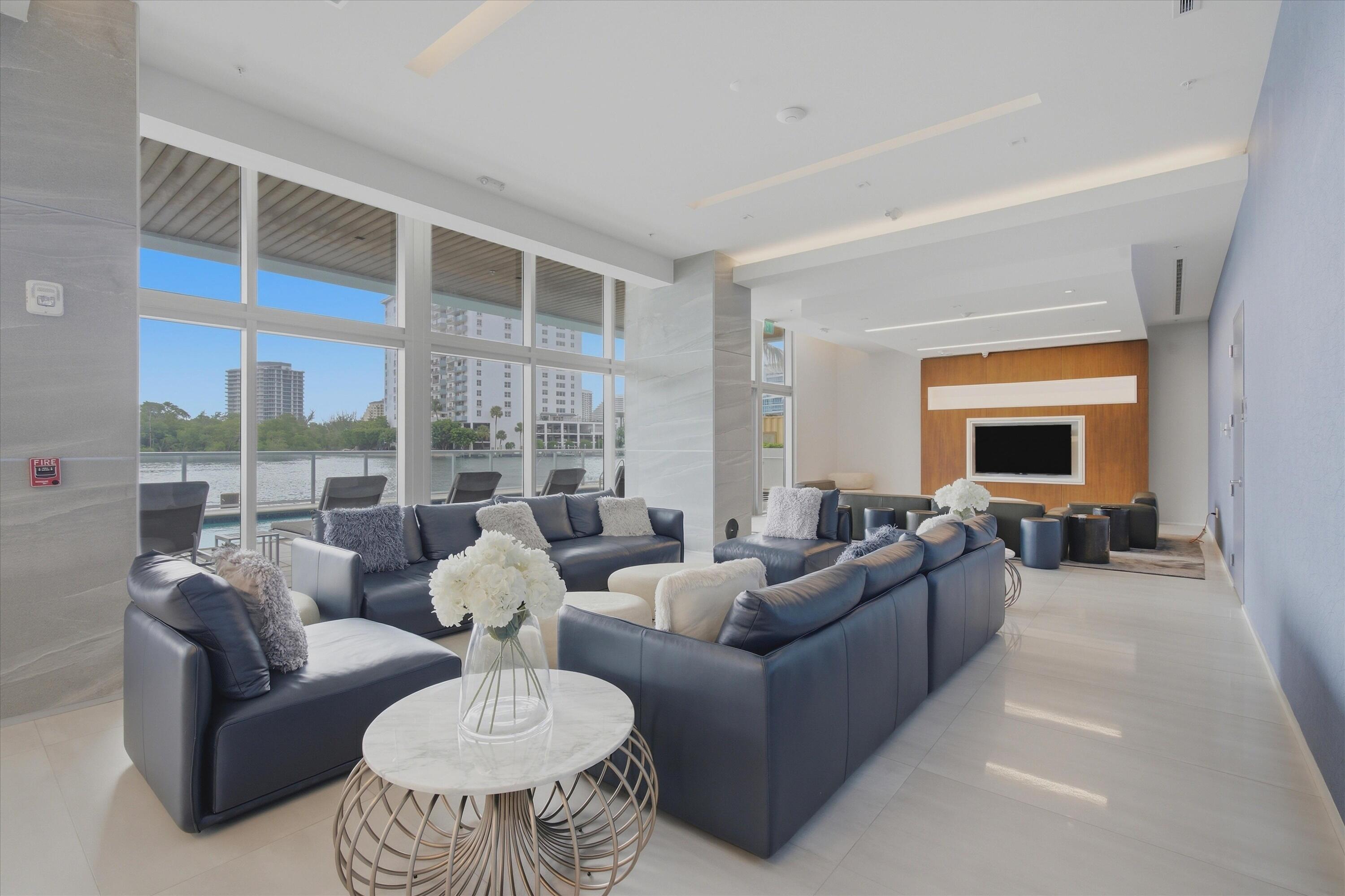 920 Intracoastal #702, Fort Lauderdale FL 33304