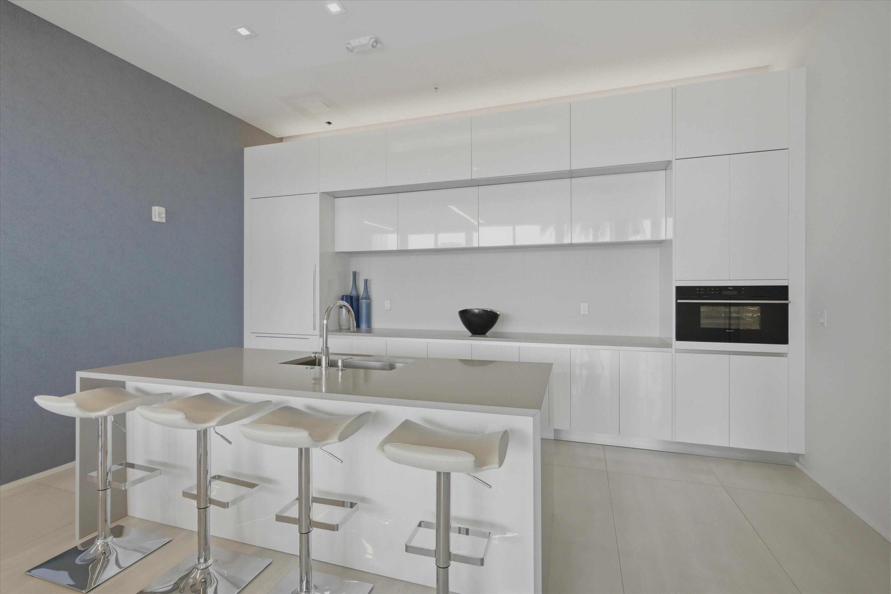 920 Intracoastal #702, Fort Lauderdale FL 33304