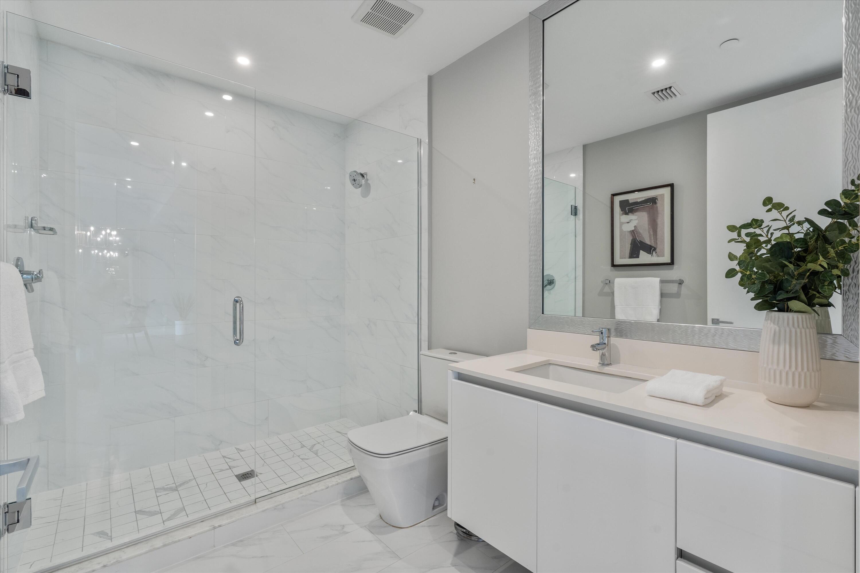 920 Intracoastal #702, Fort Lauderdale FL 33304