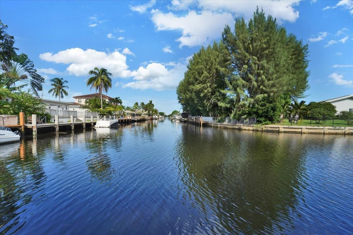 2591 NE 55TH #208, Fort Lauderdale FL 33308