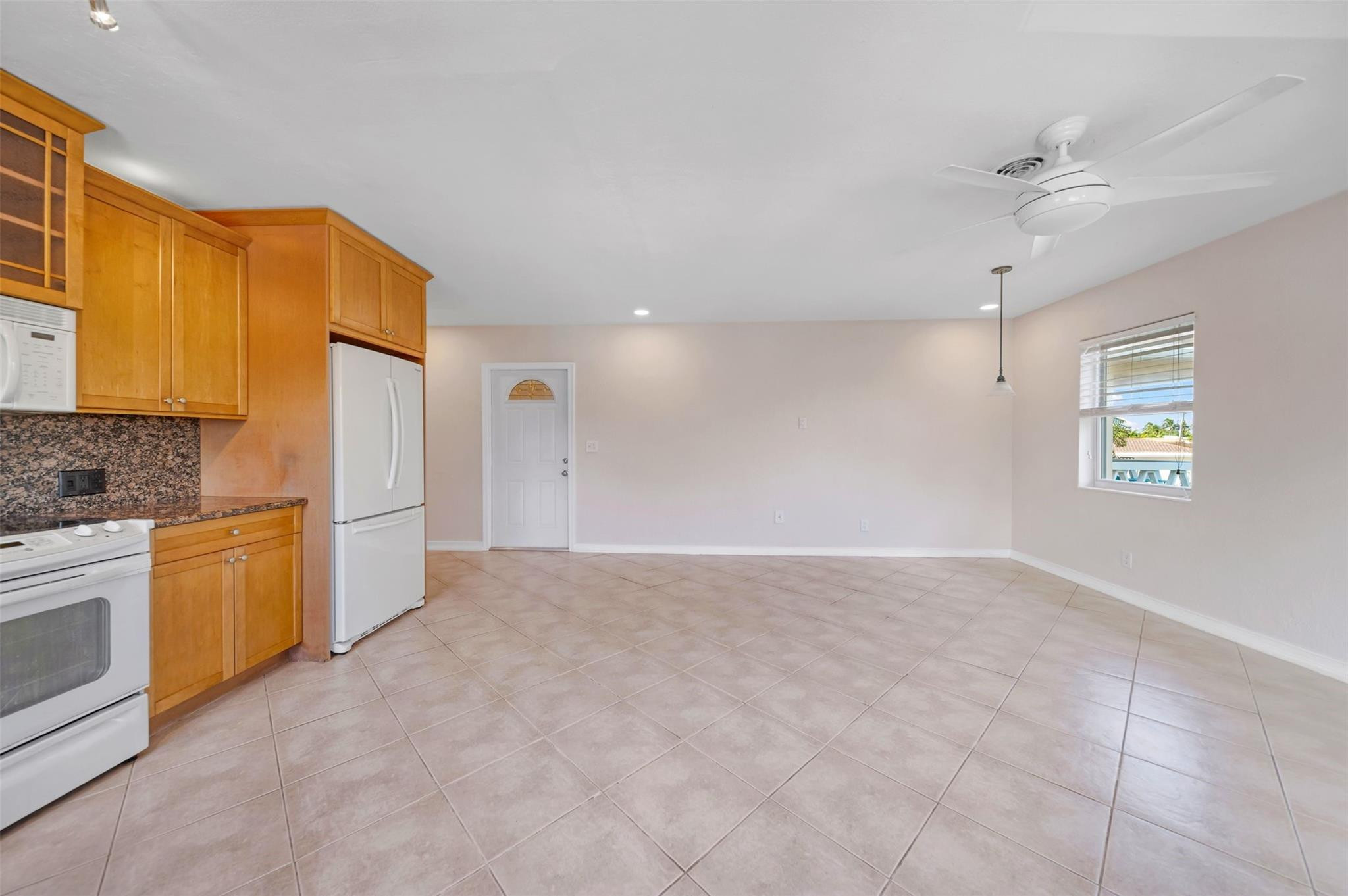 2591 NE 55TH #208, Fort Lauderdale FL 33308