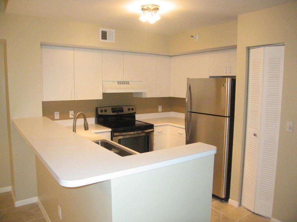160 Yacht Club #Unit 308, Hypoluxo FL 33462