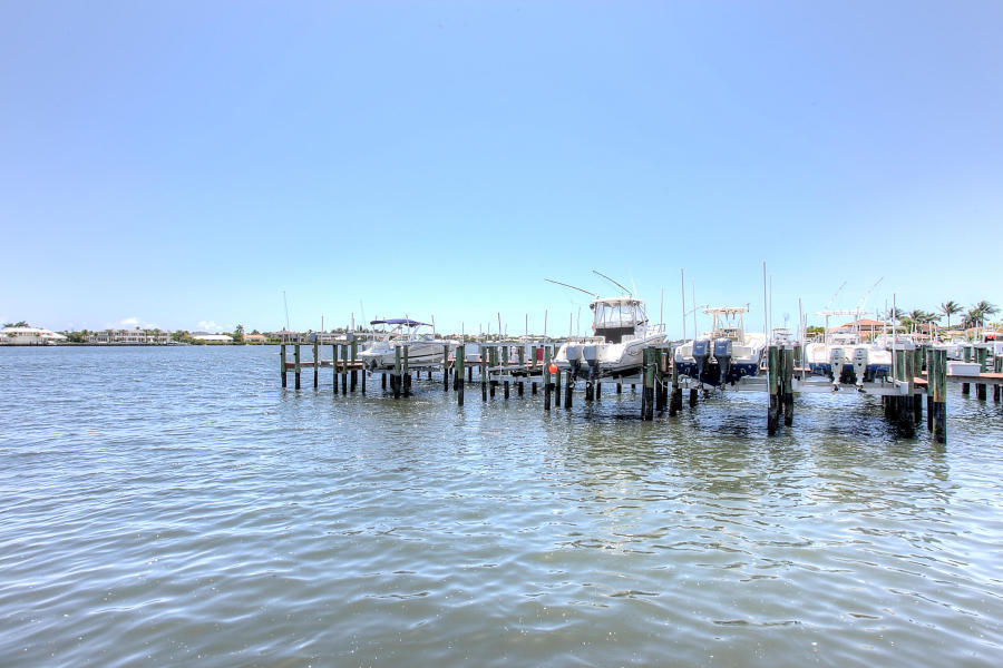 160 Yacht Club #Unit 308, Hypoluxo FL 33462