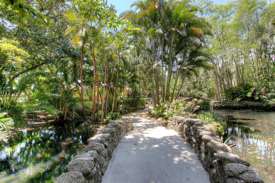 160 Yacht Club #Unit 308, Hypoluxo FL 33462