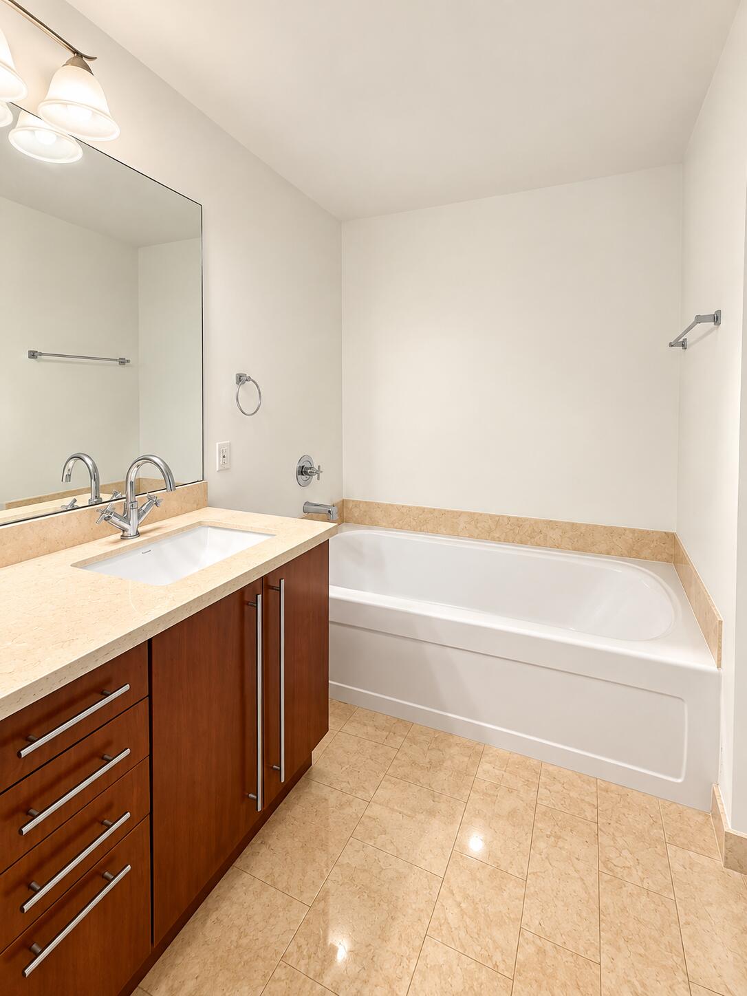 1111 SW 1st #2823-N, Miami FL 33130