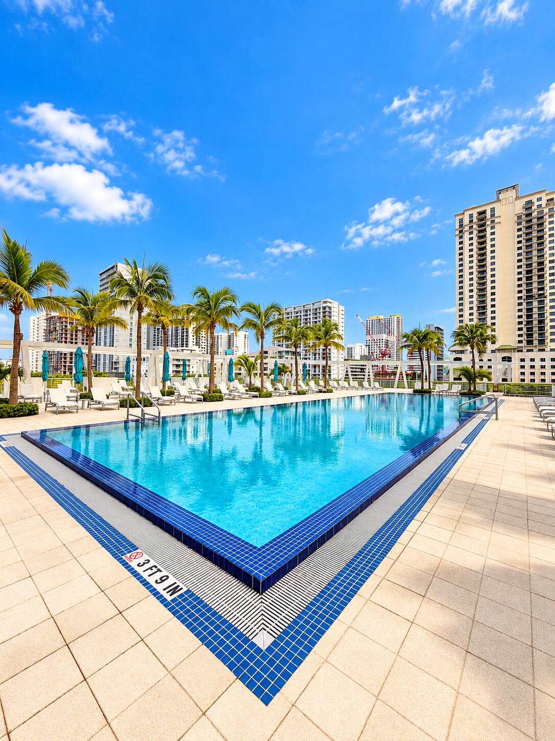 1111 SW 1st #2823-N, Miami FL 33130