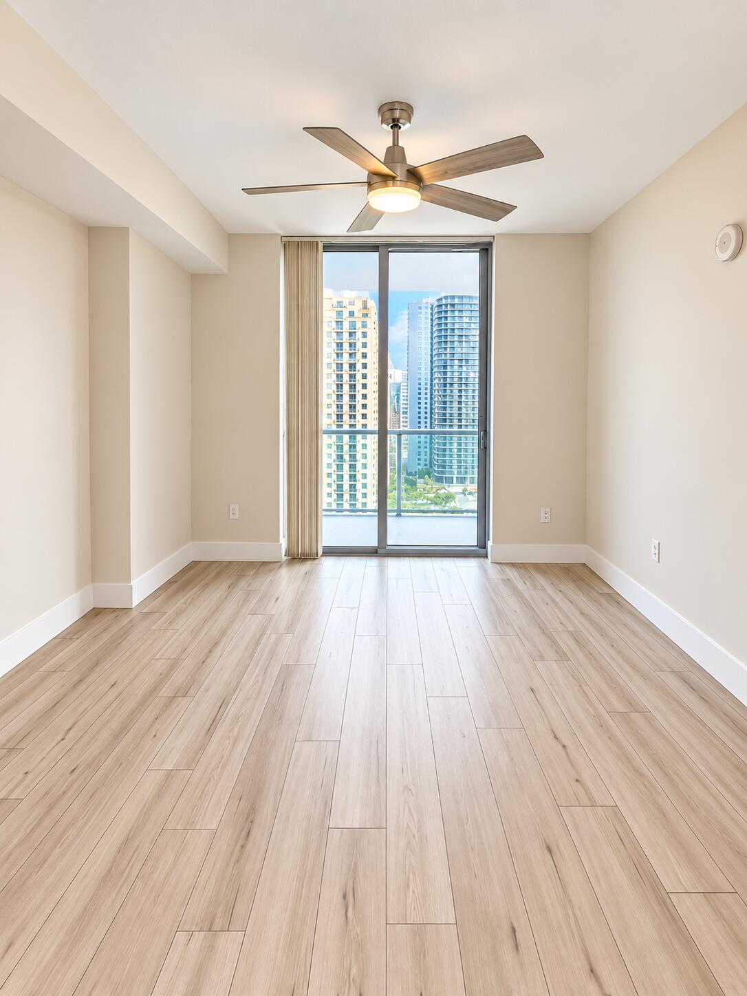 1111 SW 1st #2823-N, Miami FL 33130