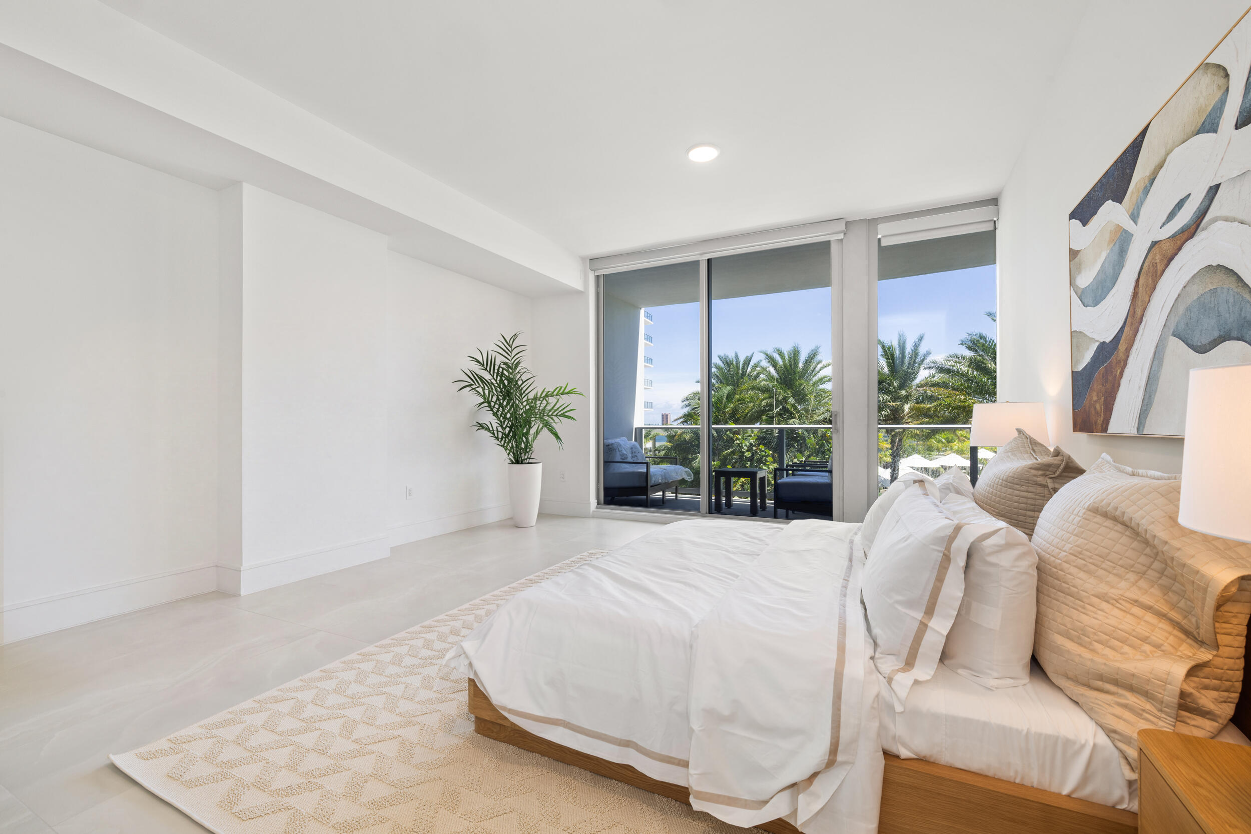220 Lake Shore #704, Lake Park FL 33403