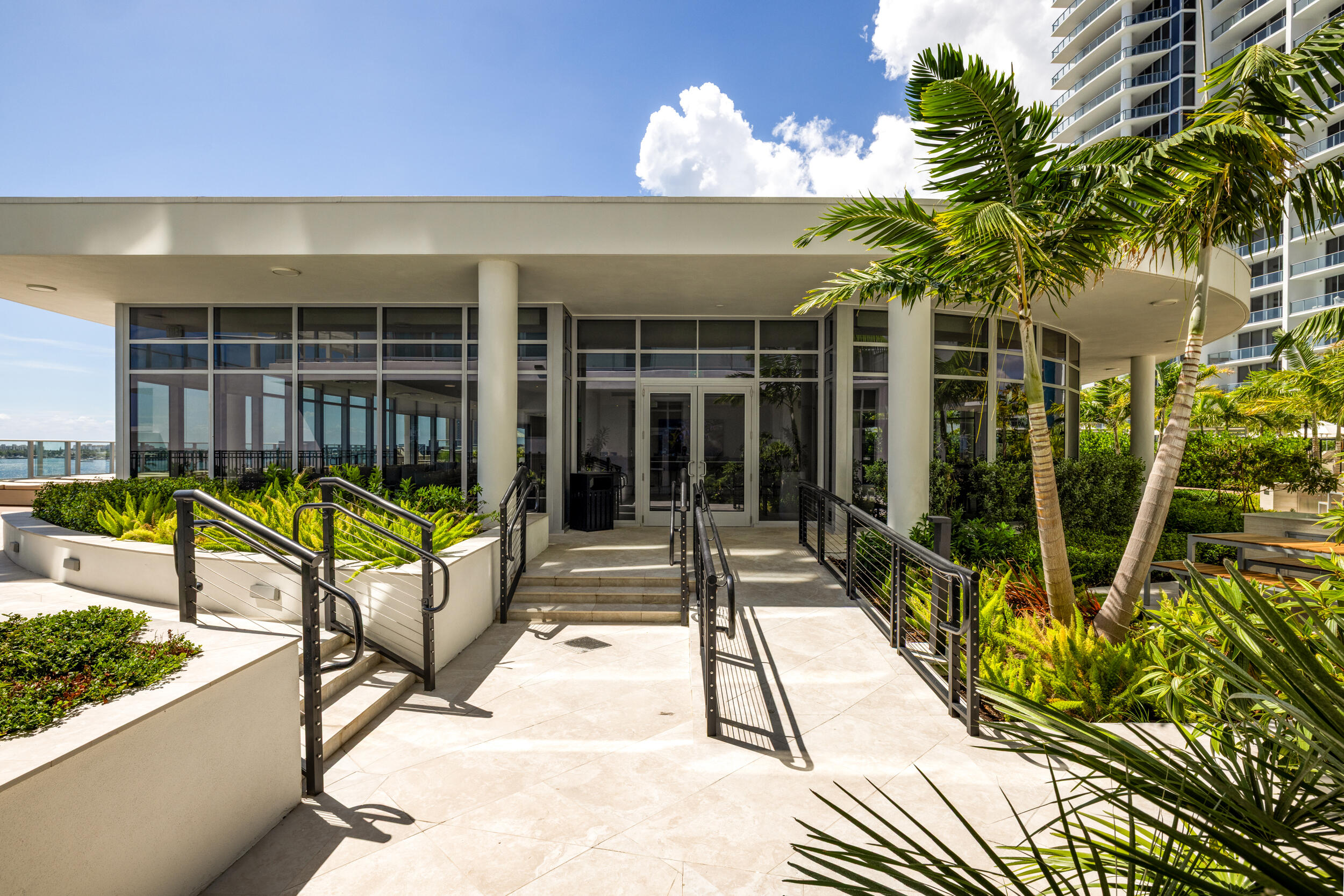 220 Lake Shore #704, Lake Park FL 33403