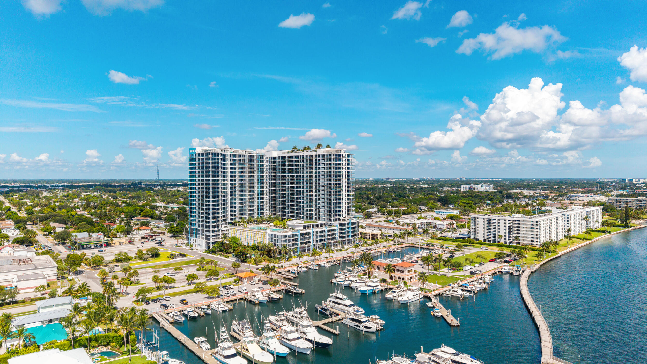 220 Lake Shore #704, Lake Park FL 33403