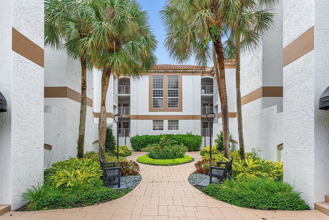 7370 ORANGEWOOD #202, Boca Raton FL 33433