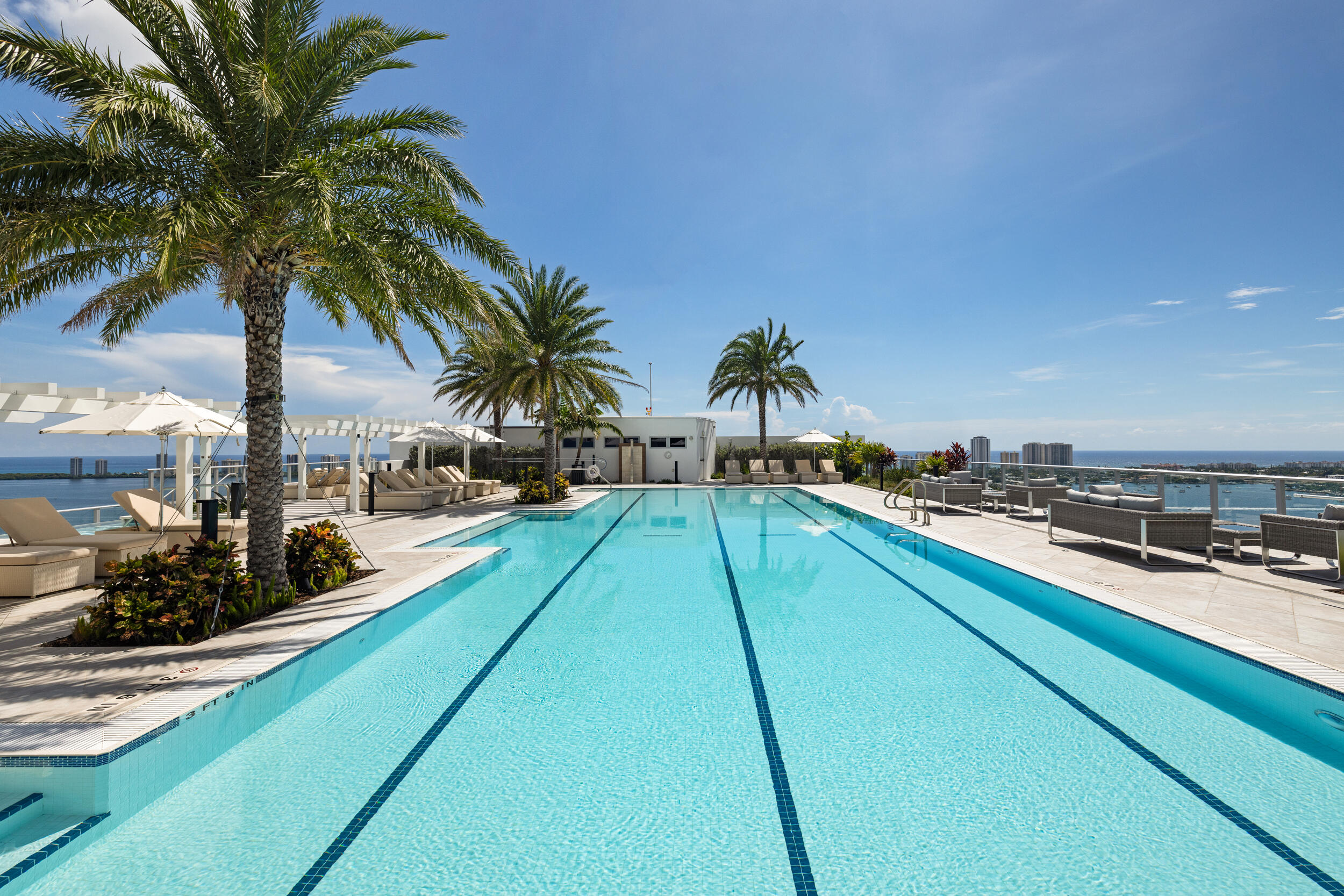 220 LAKE SHORE #612, West Palm Beach FL 33403
