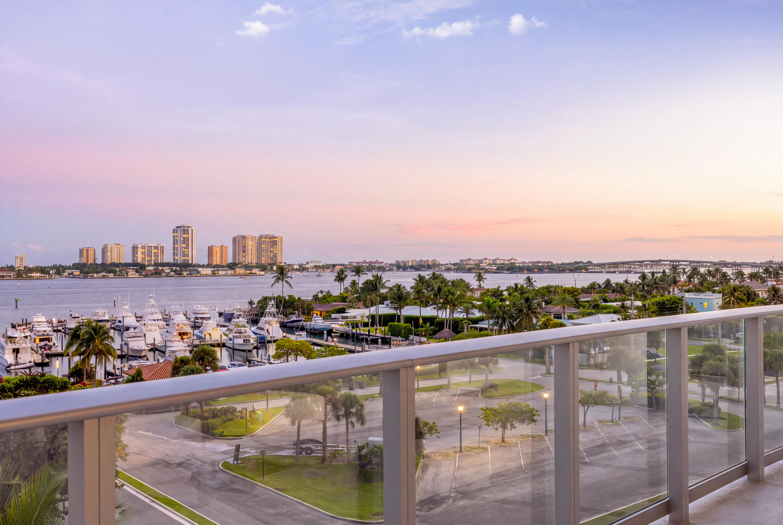 220 LAKE SHORE #612, West Palm Beach FL 33403