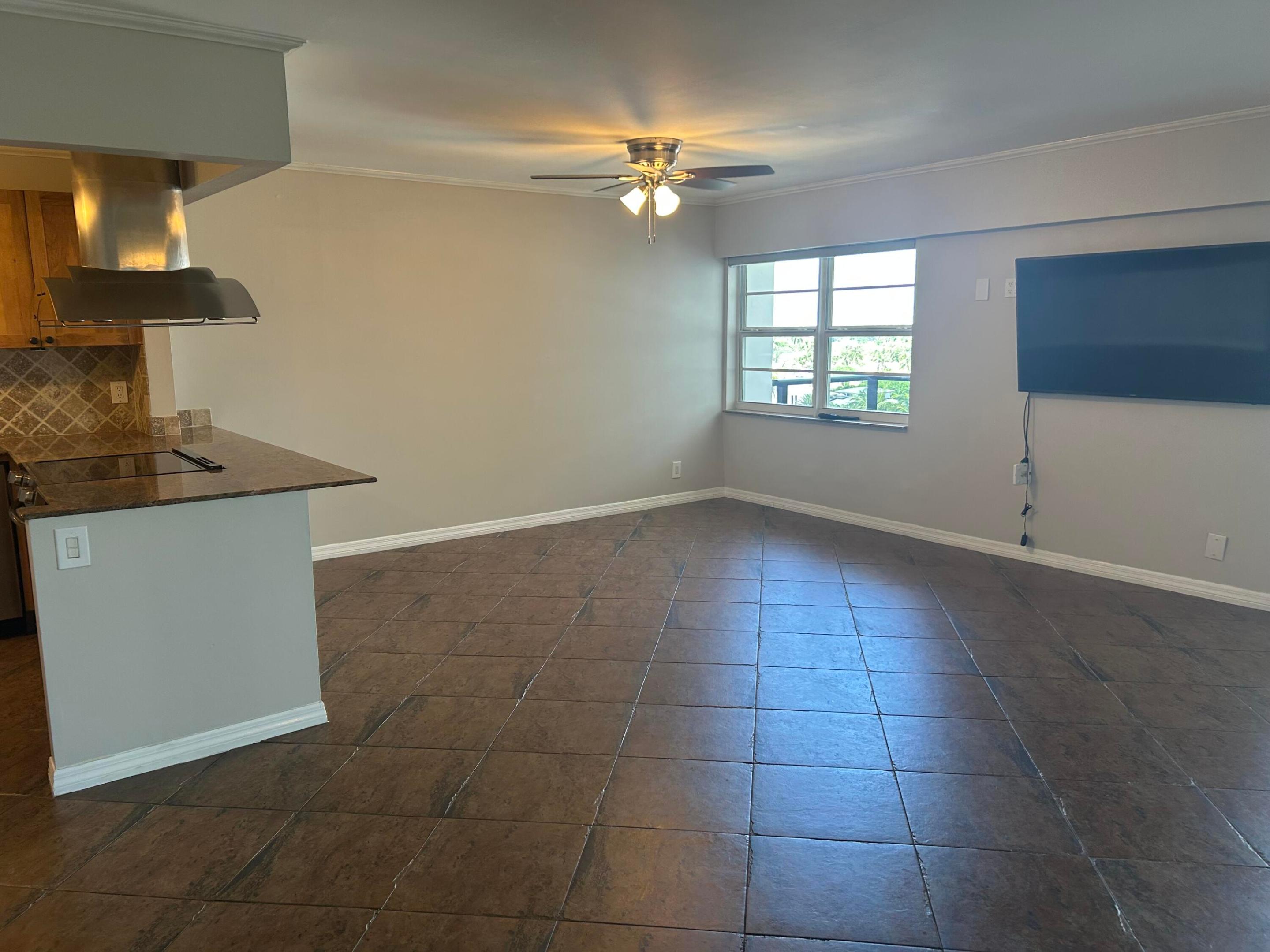 5100 Dupont #8L, Fort Lauderdale FL 33308