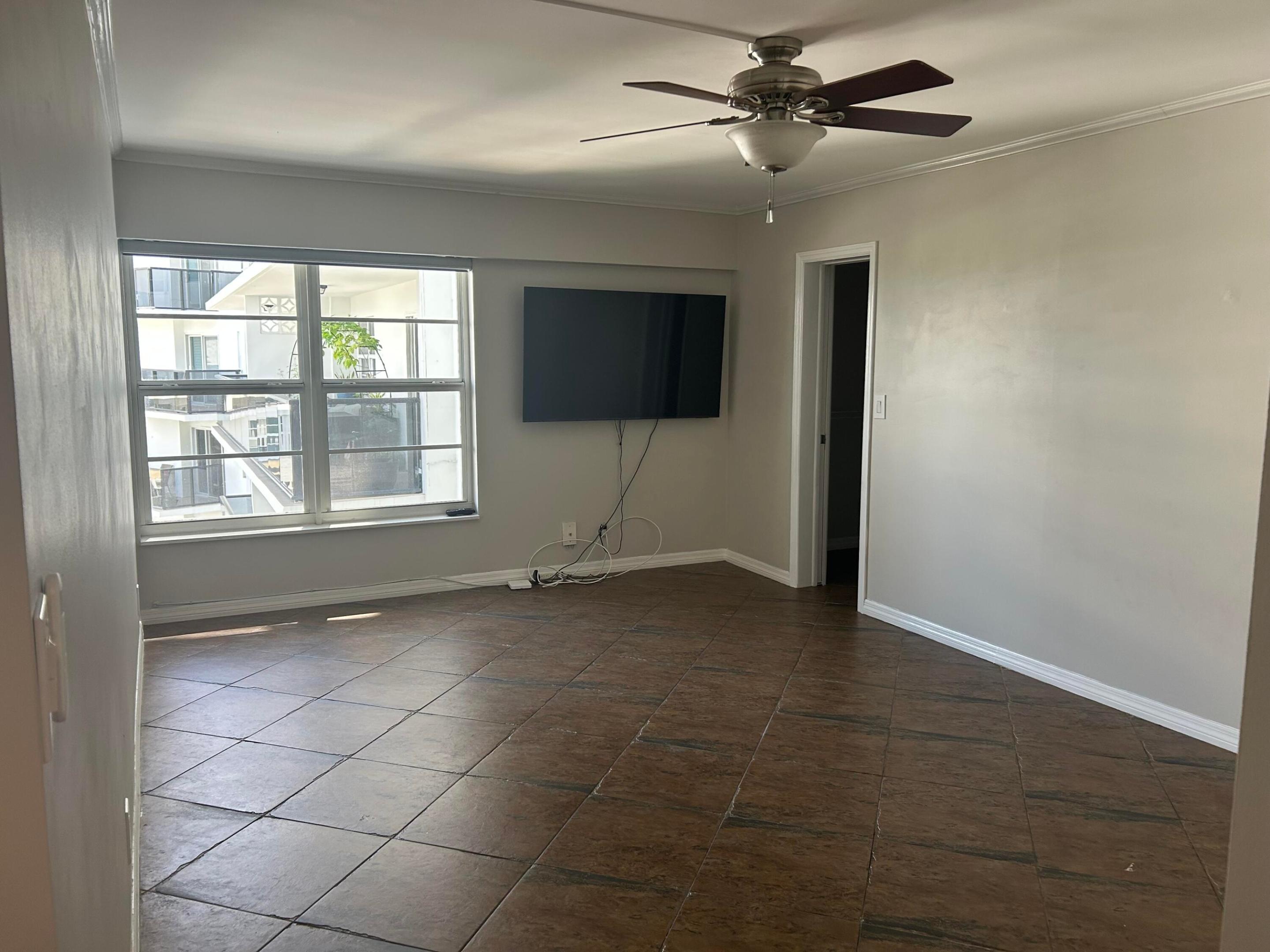5100 Dupont #8L, Fort Lauderdale FL 33308