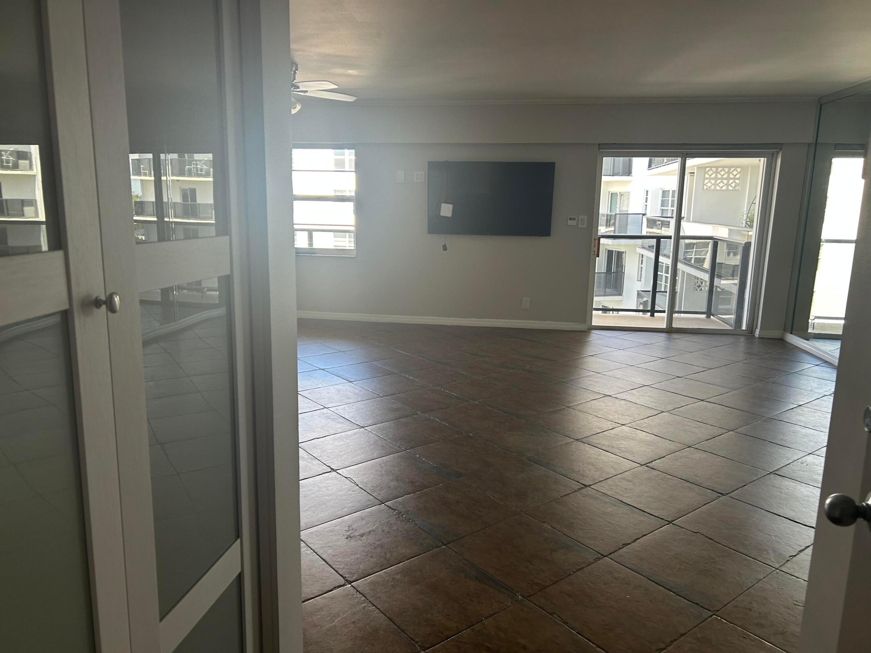 5100 Dupont #8L, Fort Lauderdale FL 33308