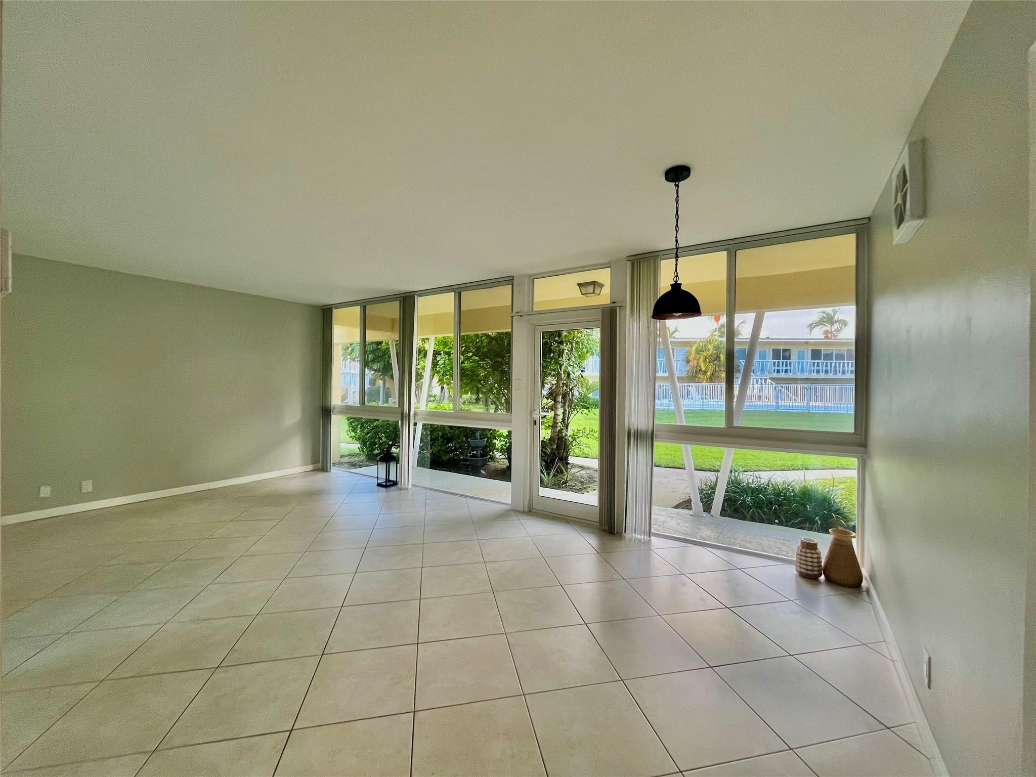 2755 NE 28TH #B4, Lighthouse Point FL 33064