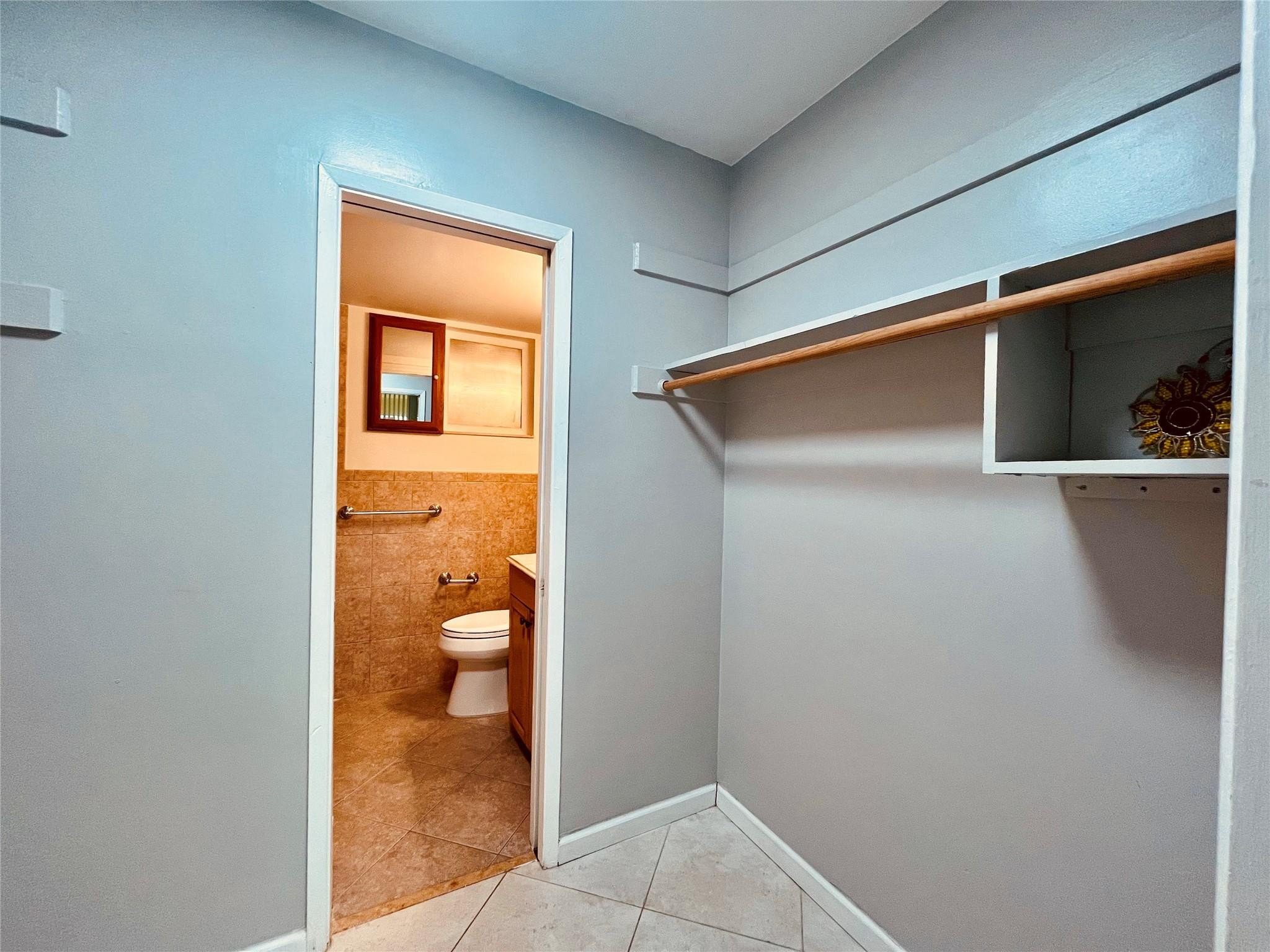 2755 NE 28TH #B4, Lighthouse Point FL 33064