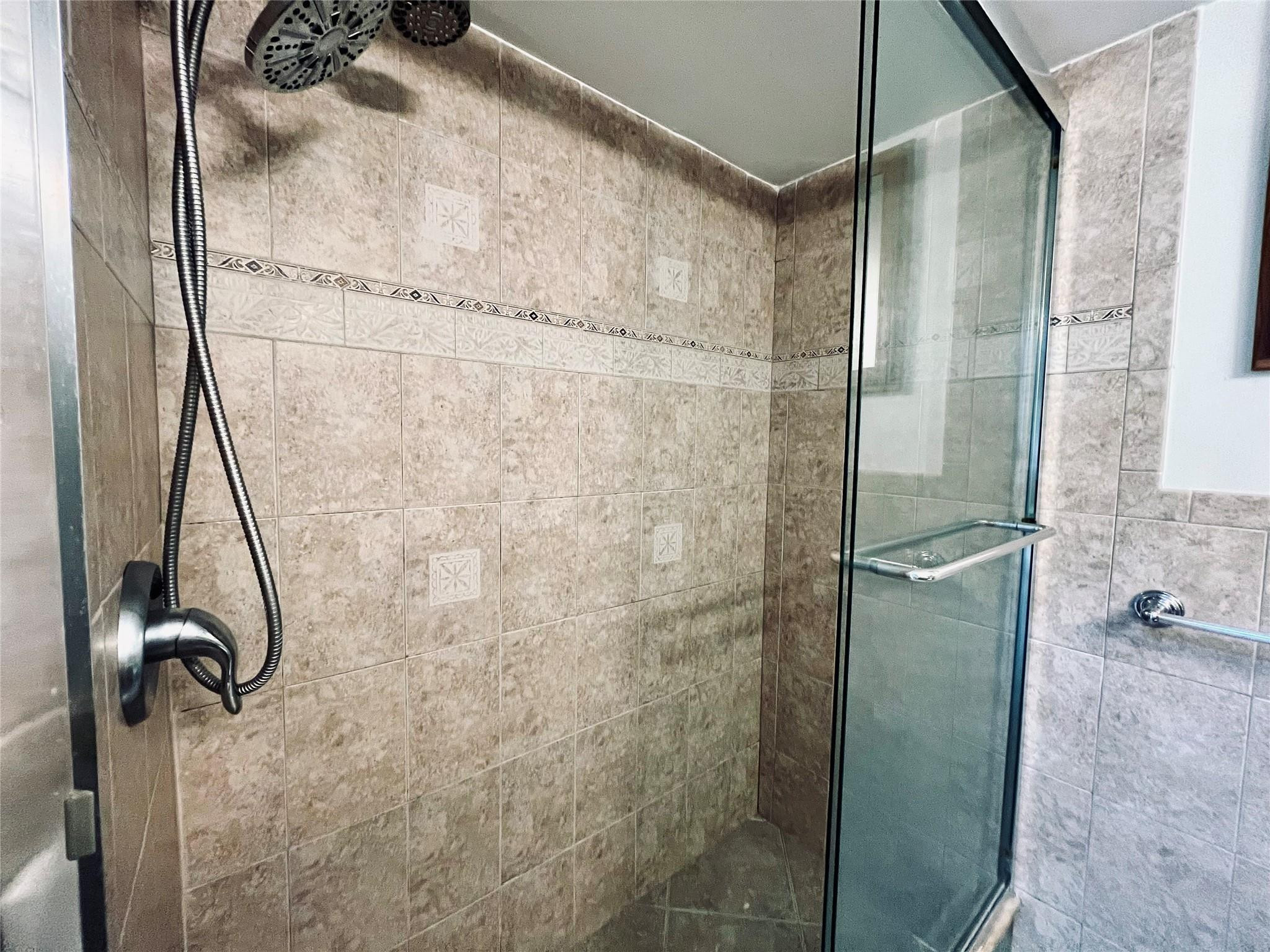 2755 NE 28TH #B4, Lighthouse Point FL 33064