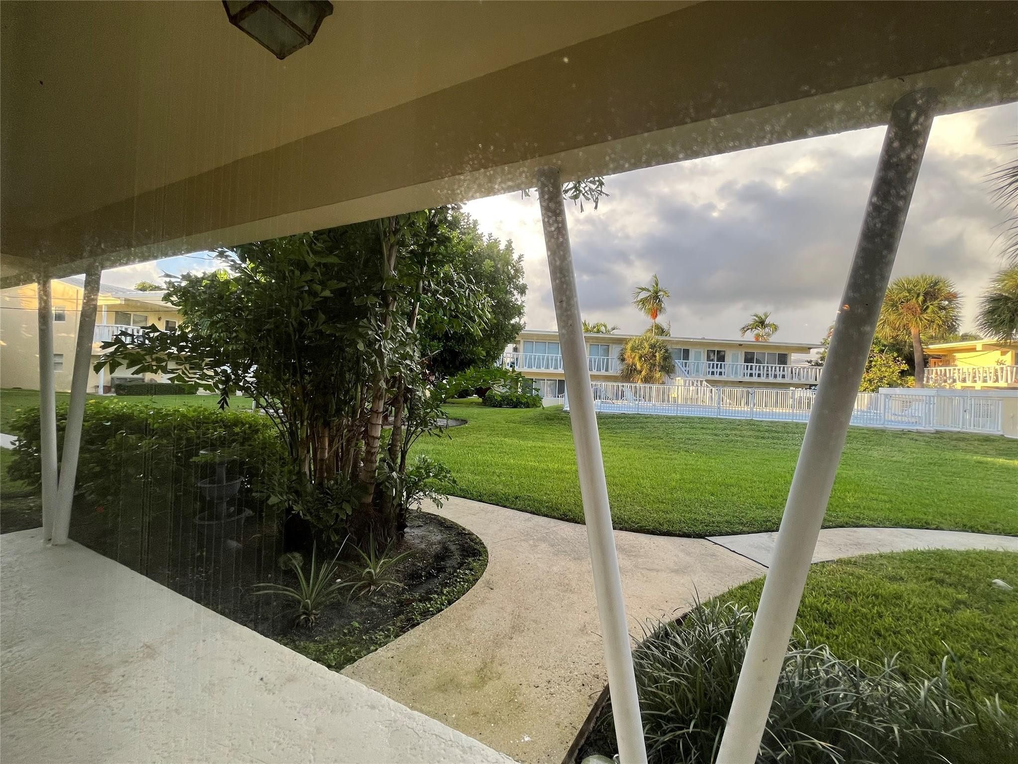 2755 NE 28TH #B4, Lighthouse Point FL 33064