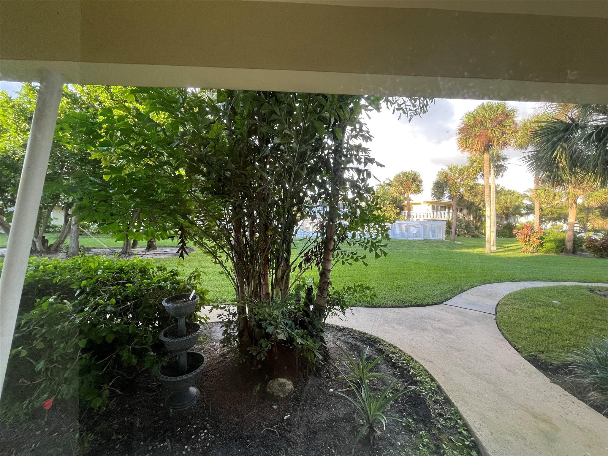 2755 NE 28TH #B4, Lighthouse Point FL 33064