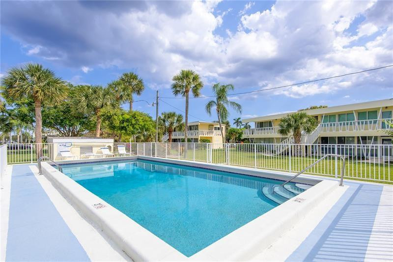 2755 NE 28TH #B4, Lighthouse Point FL 33064