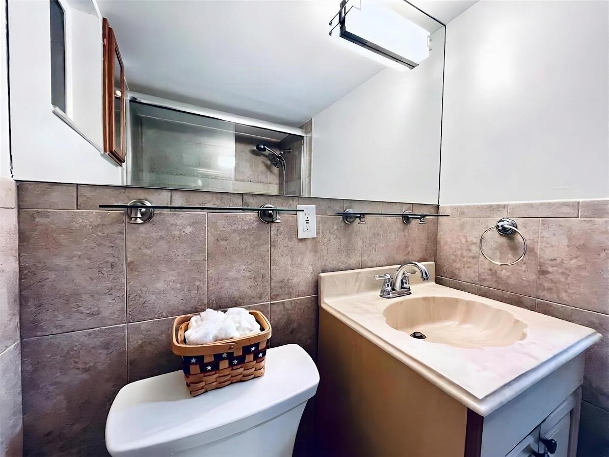2755 NE 28TH #B4, Lighthouse Point FL 33064
