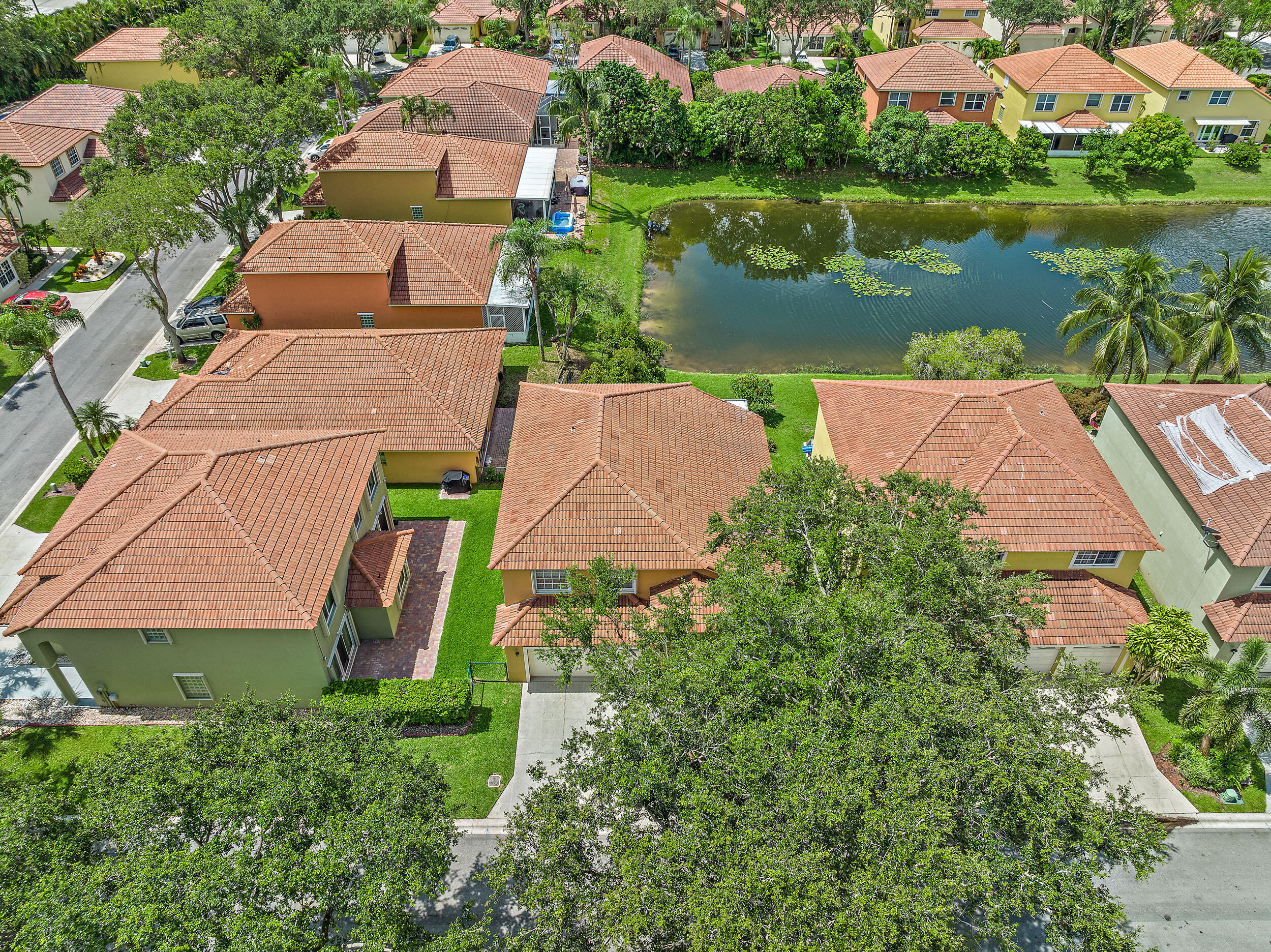 1045 Aspri, Riviera Beach FL 33418