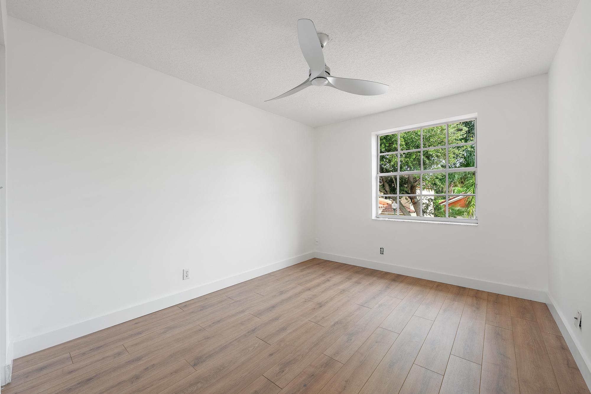 1045 Aspri, Riviera Beach FL 33418