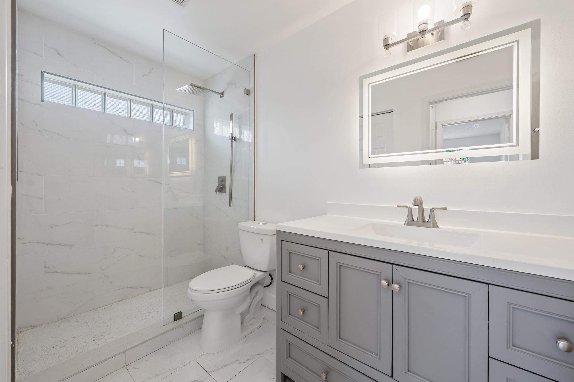 1045 Aspri, Riviera Beach FL 33418