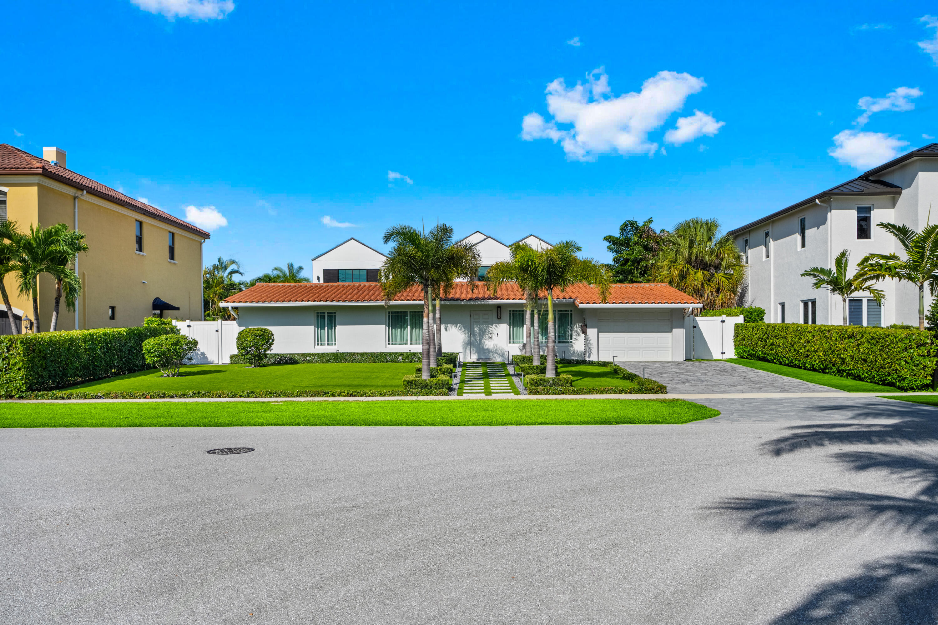 881 NE 4TH, Boca Raton FL 33432